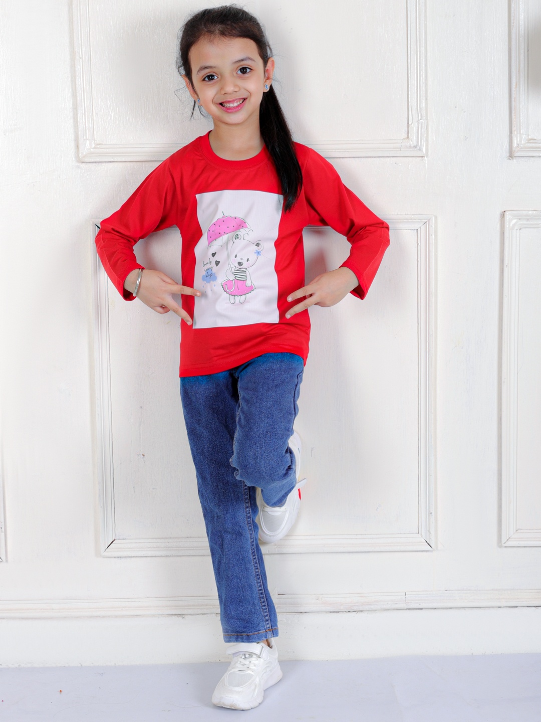 

Superminis Girls Graphic Printed Long Sleeves Cotton T-shirt, Red
