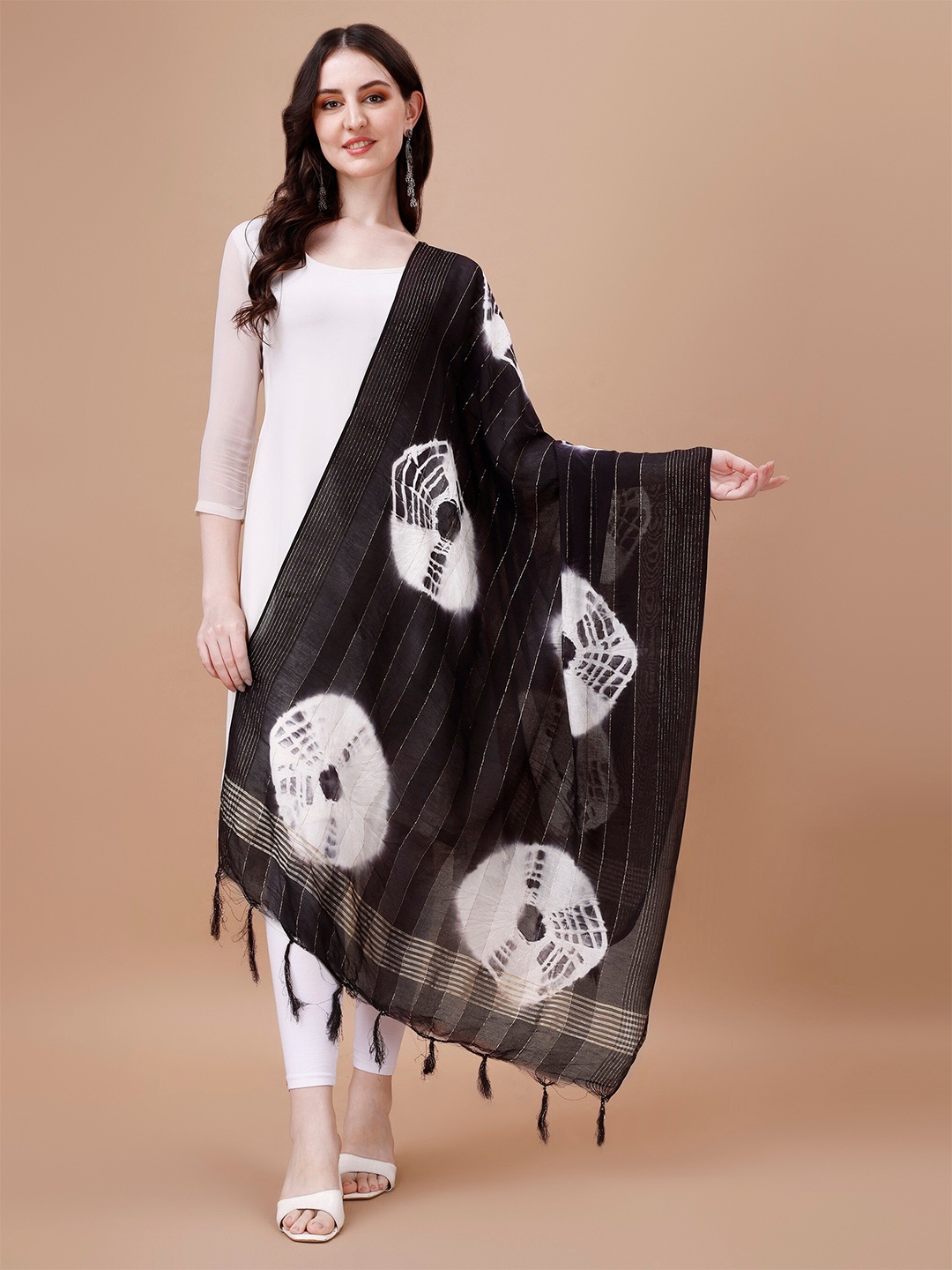 

CANIZZARO Tie & Dye Dyed Tasselled Cotton Dupatta, Black