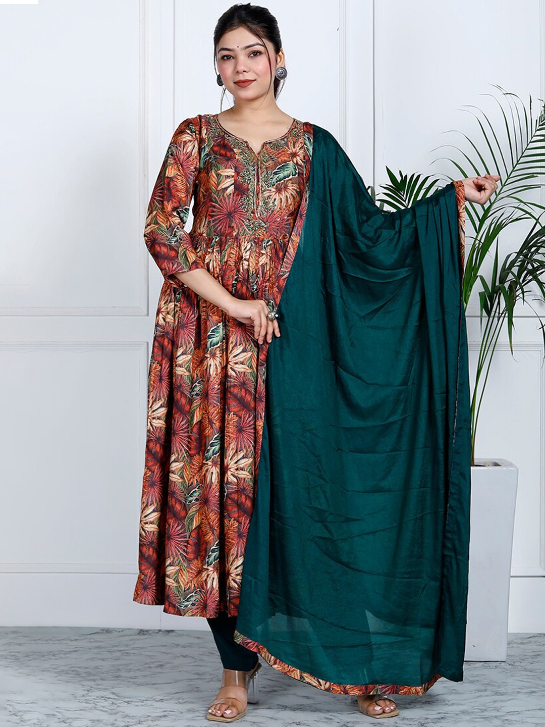 

SHOOLIN Floral Printed Thread Work Anarkali Kurta & Trouser With Dupatta, Brown