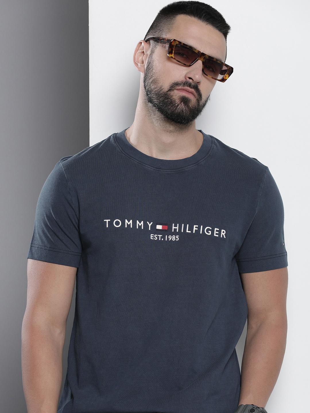 

Tommy Hilfiger Pure Cotton Brand Logo Embroidered Slim Fit T-shirt, Navy blue