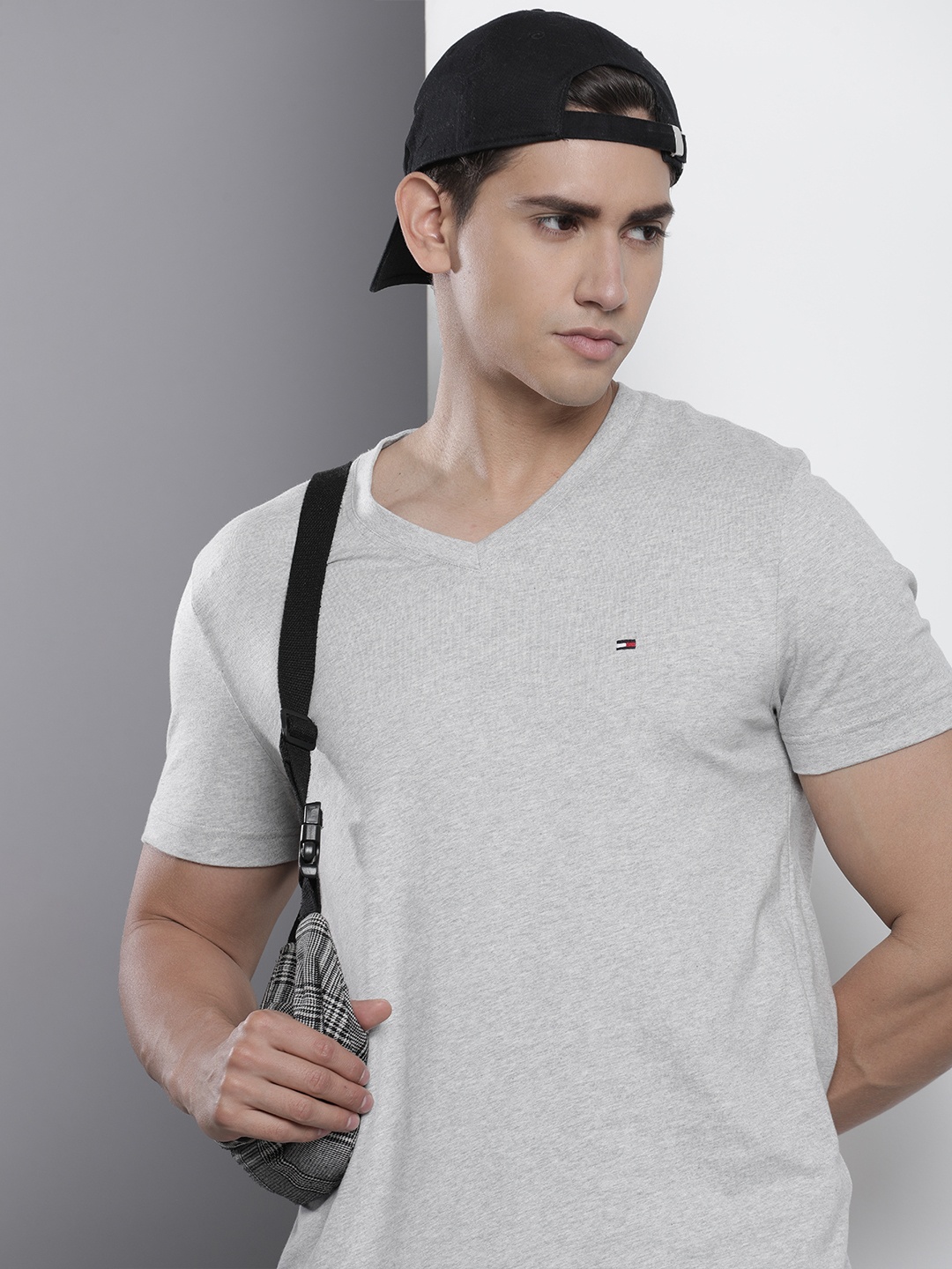 

Tommy Hilfiger V-Neck Pure Cotton Slim Fit T-shirt, Grey melange