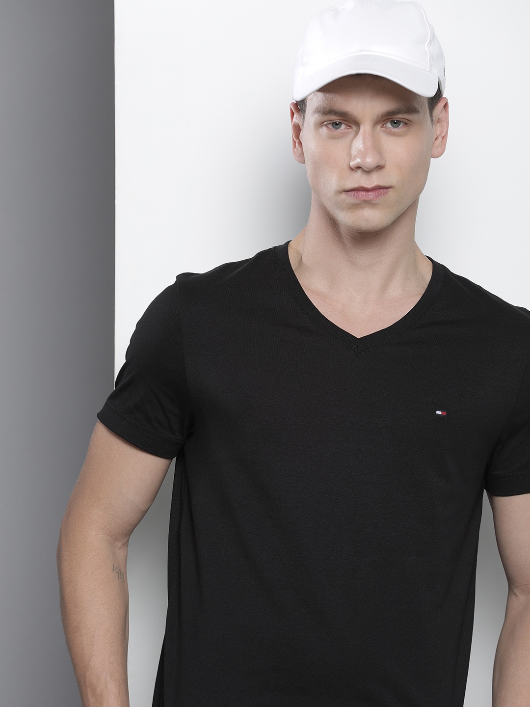 

Tommy Hilfiger Pure Cotton V-Neck Slim Fit Casual T-shirt, Black