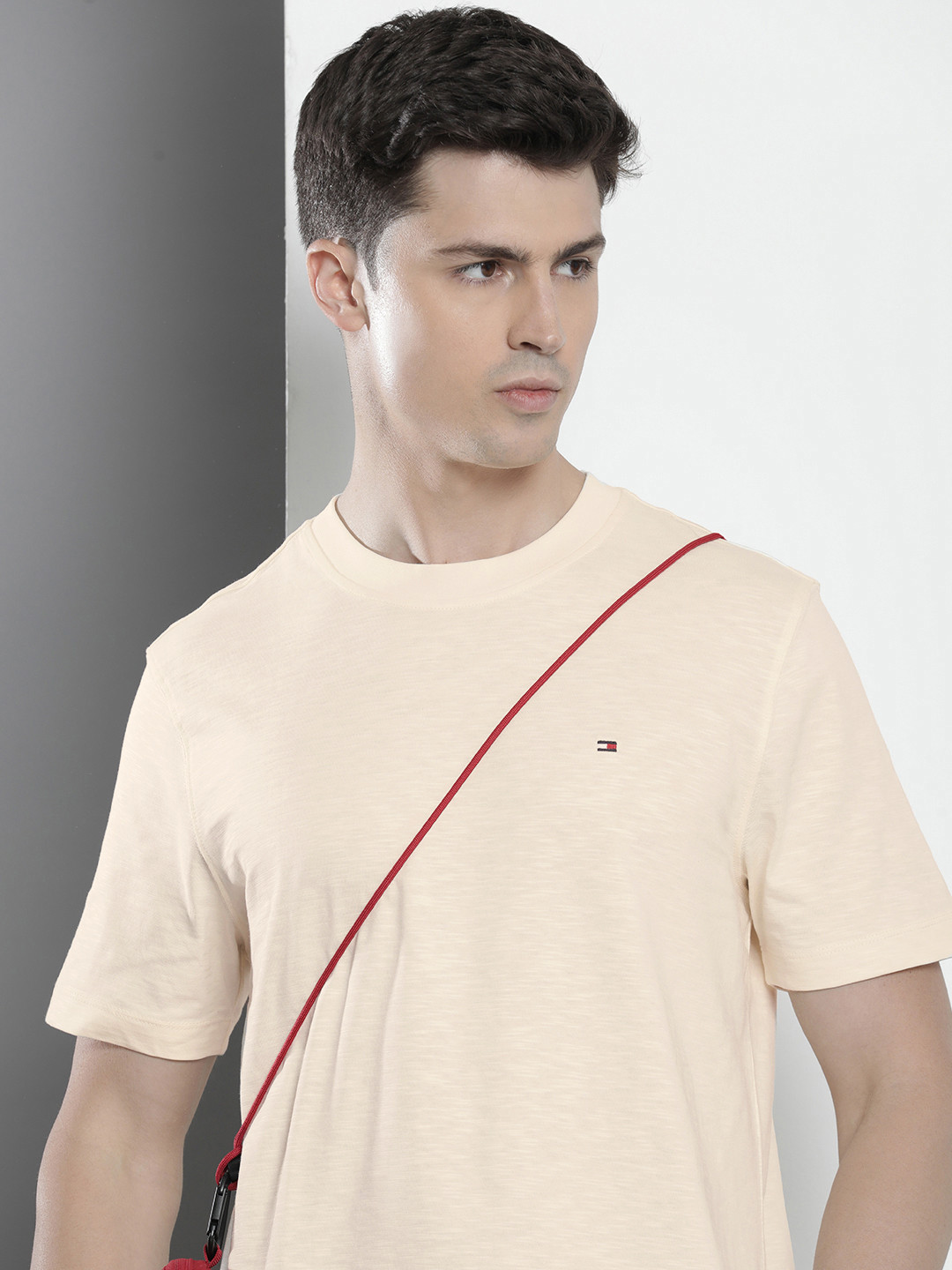 

Tommy Hilfiger Pure Cotton Self Design Casual T-shirt, Off white