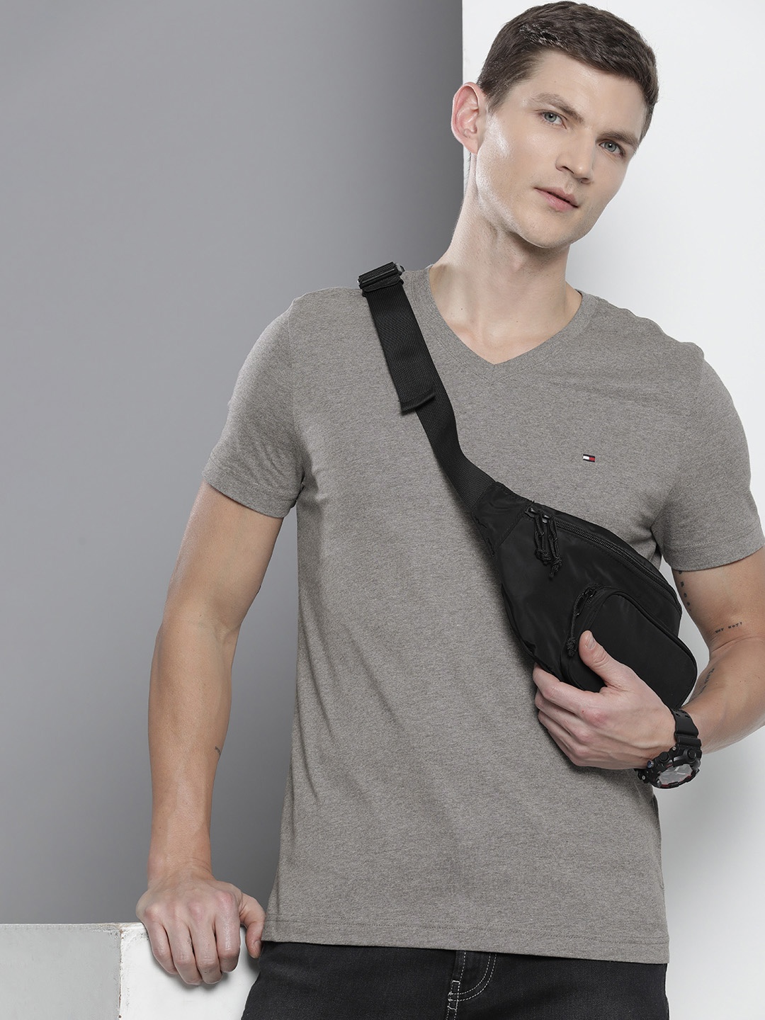 

Tommy Hilfiger V-Neck Pure Cotton Slim Fit T-shirt, Grey