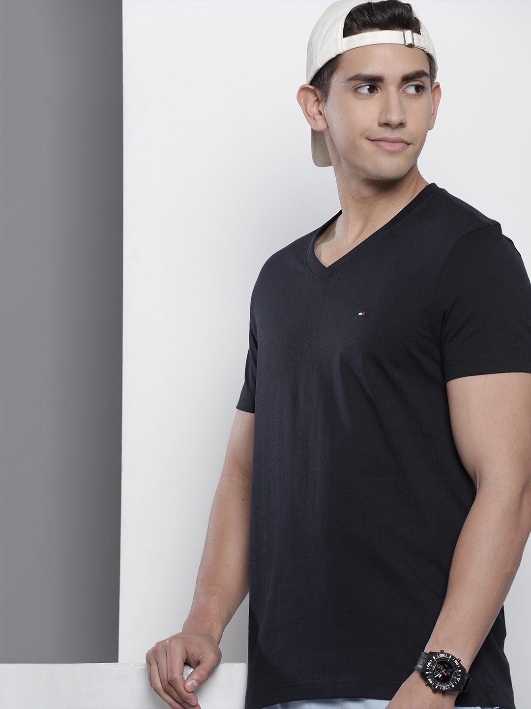 

Tommy Hilfiger V-Neck Pure Cotton Slim Fit T-shirt, Navy blue