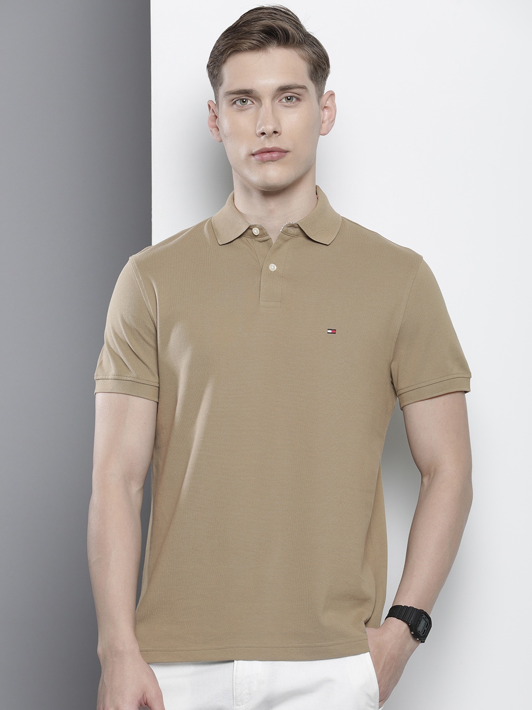 

Tommy Hilfiger Short Sleeves Solid Polo Collar T-shirt, Brown