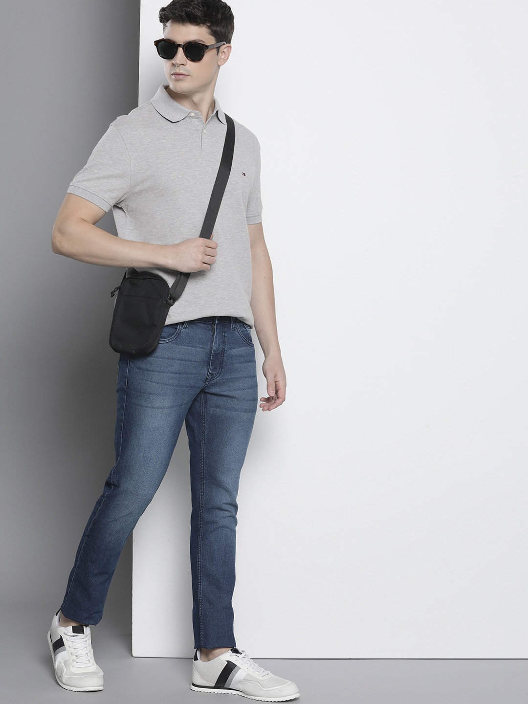 

Tommy Hilfiger Solid Polo Collar Casual T-shirt, Grey