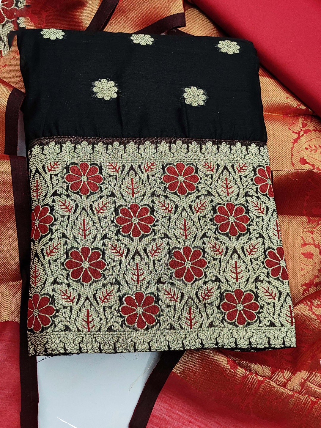 

MANVAA Floral Woven Design Zari Banarasi Jacquard Unstitched Dress Material, Black