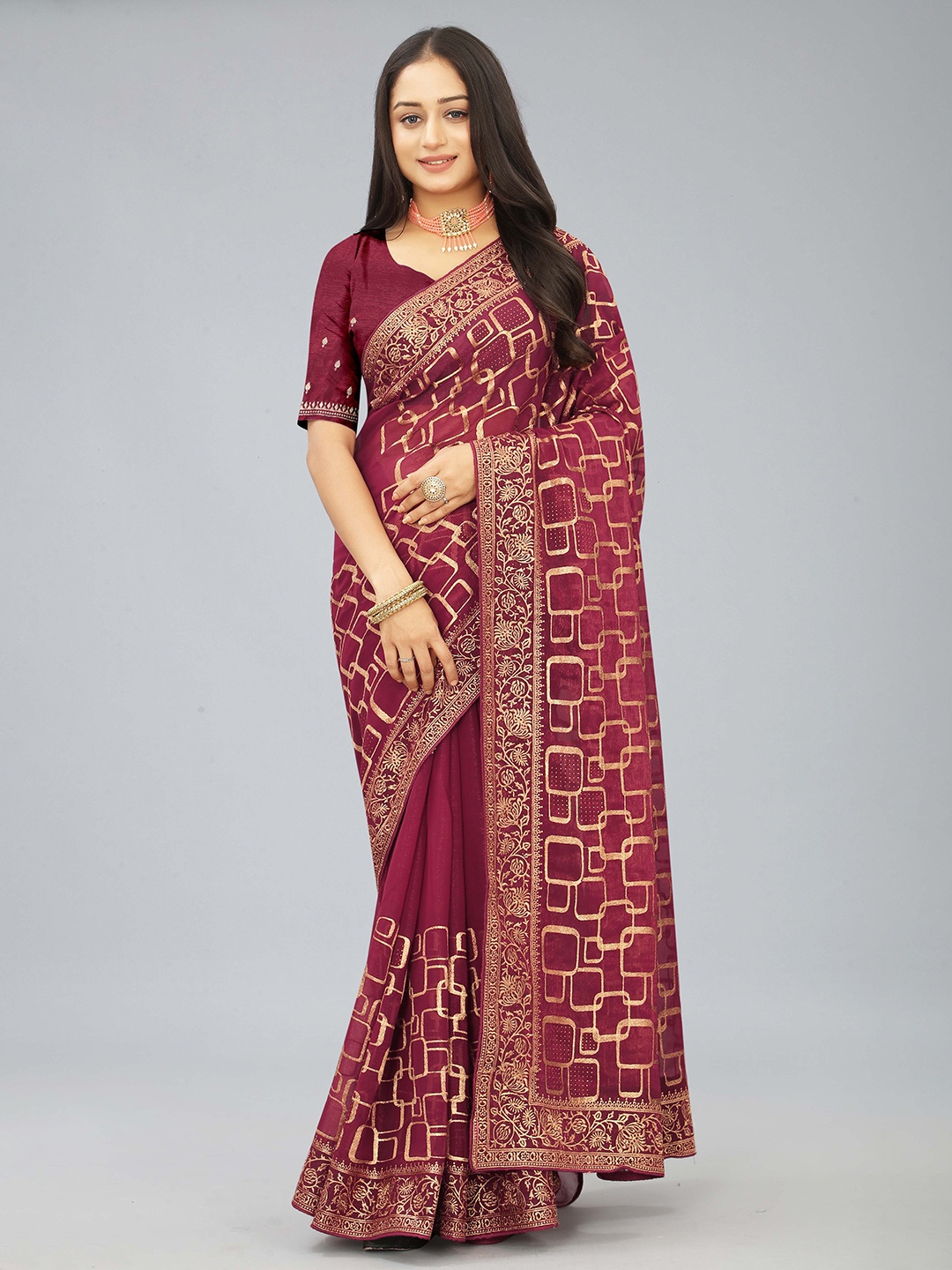 

Kiwie Pink Beads and Stones Chiffon Heavy Work Saree with Blouse