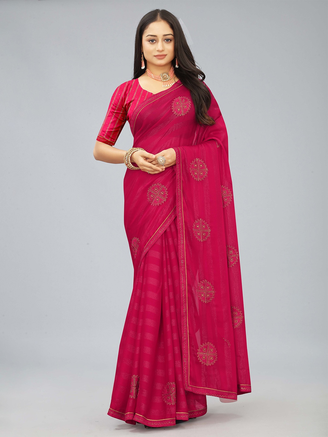 

Kiwie Ethnic Motifs Embroidered Heavy Work Saree, Pink