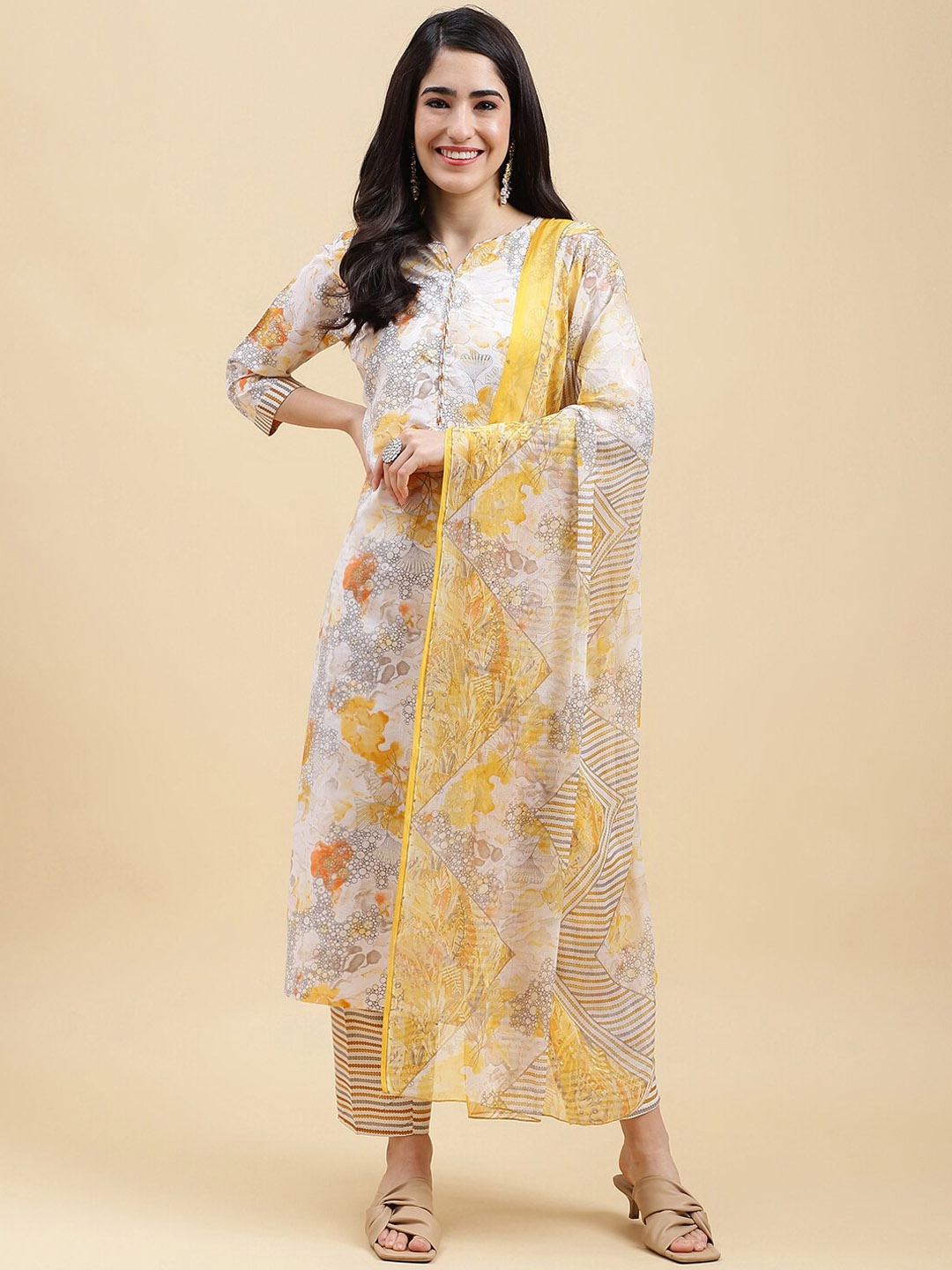 

HERE&NOW Floral Printed Regular Kurta With Trousers & Dupatta, Yellow