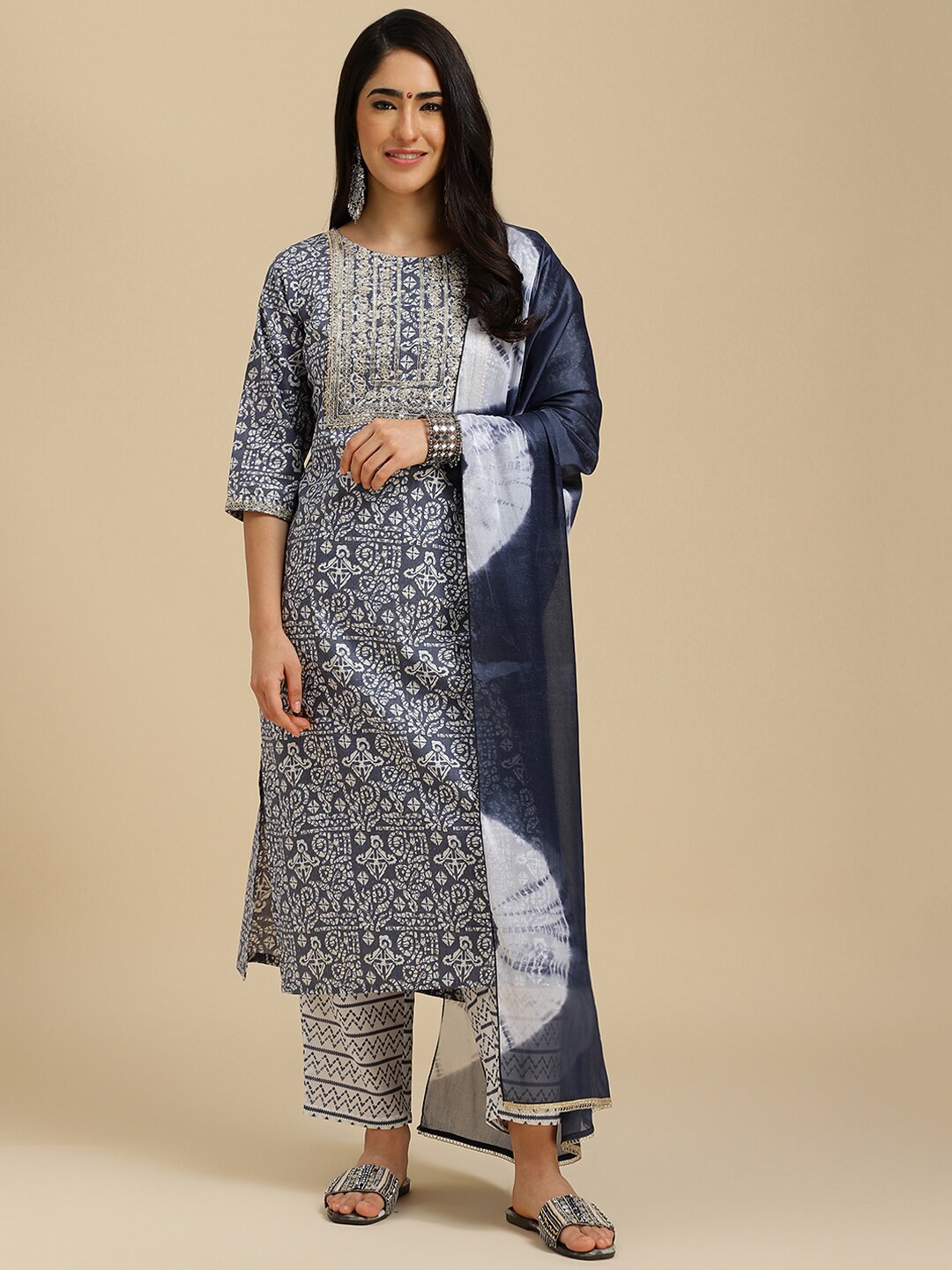 

HERE&NOW Grey Ethnic Motif Printed Straight Kurta & Trousers With Dupatta