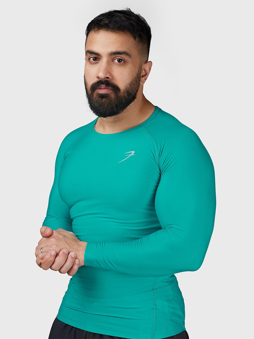 

FUAARK Round Neck Raglan Sleeves Moisture Wicking Compression T-shirt, Green