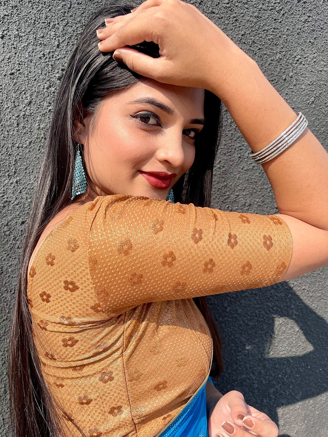

Bindigasm's Advi Self Design Gathered Detail Stretchable Jacquard Saree Blouse, Copper