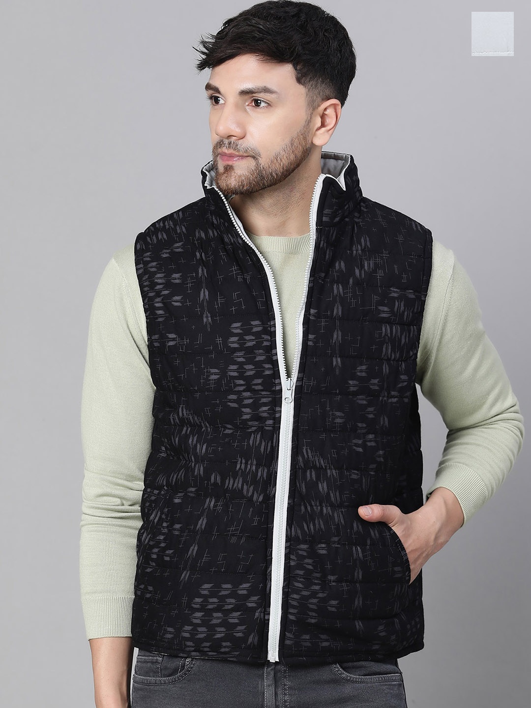 

Oxolloxo Abstract Printed Reversible Sleeveless Cycling Puffer Jacket, Black