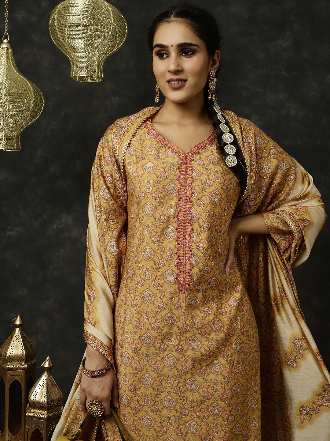 

Jaipur Kurti Foil Printed Kurta With Pants And Dupatta, Yellow