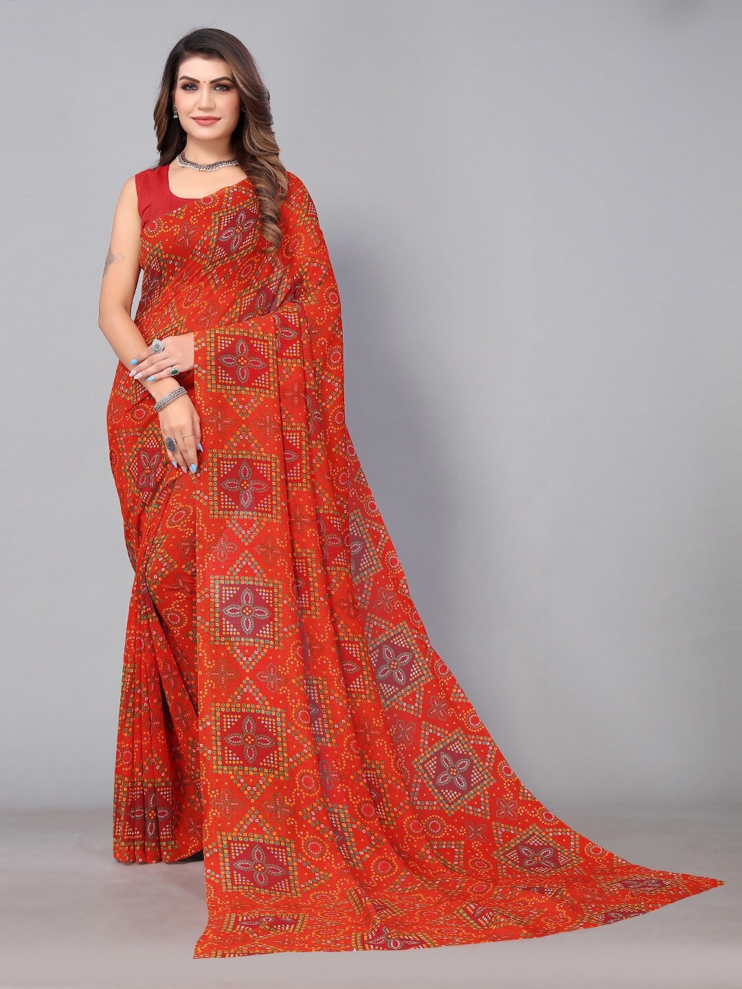 

HRITIKA Printed Bandhani Saree, Red