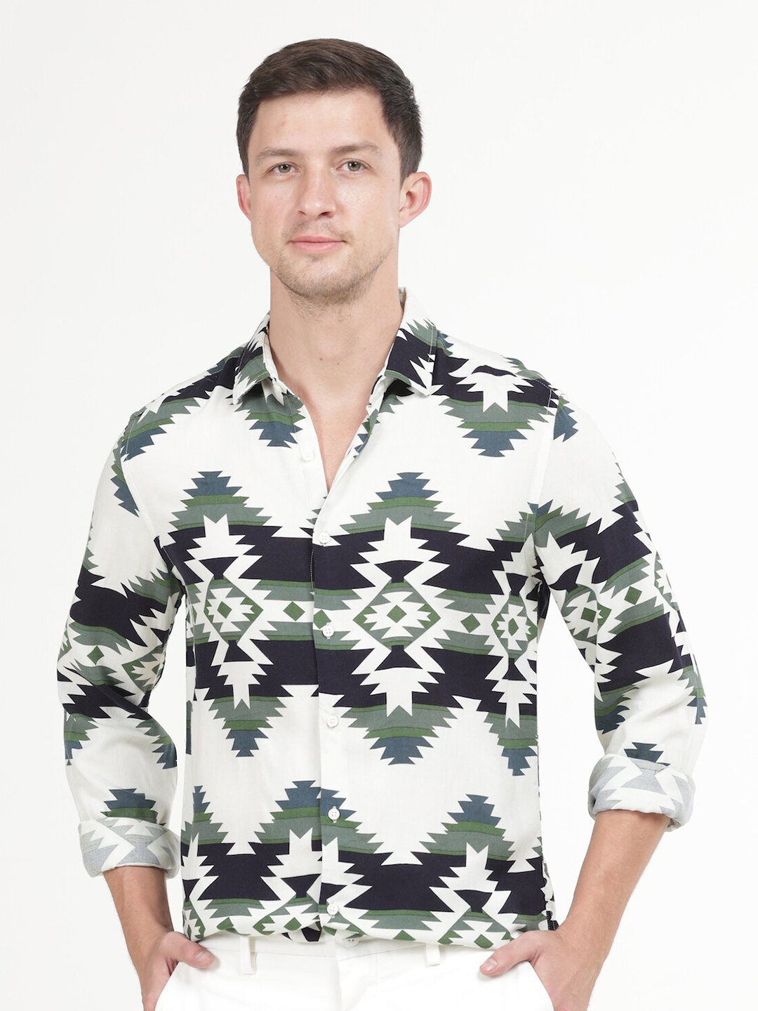 

POE Ethnic Motifs Printed Smart Slim Fit Casual Shirt, Green