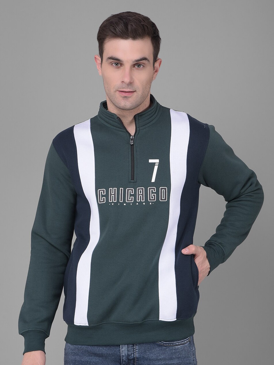 

COBB Typography Printed Mock Collar Cotton Sweatshirt, Green