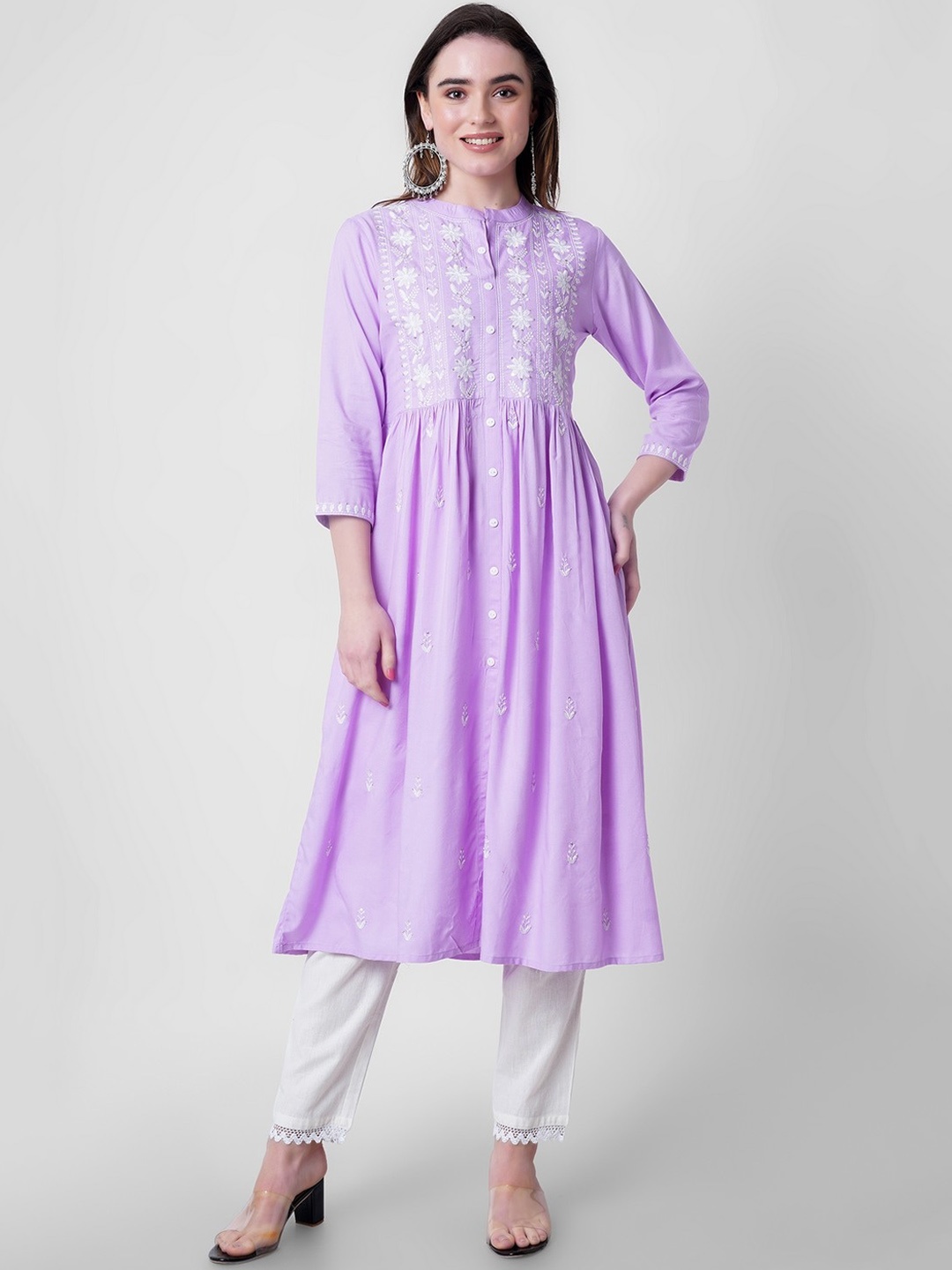 

PURVIJA KURTIES Floral Embroidered Sequinned A-Line Kurta, Lavender