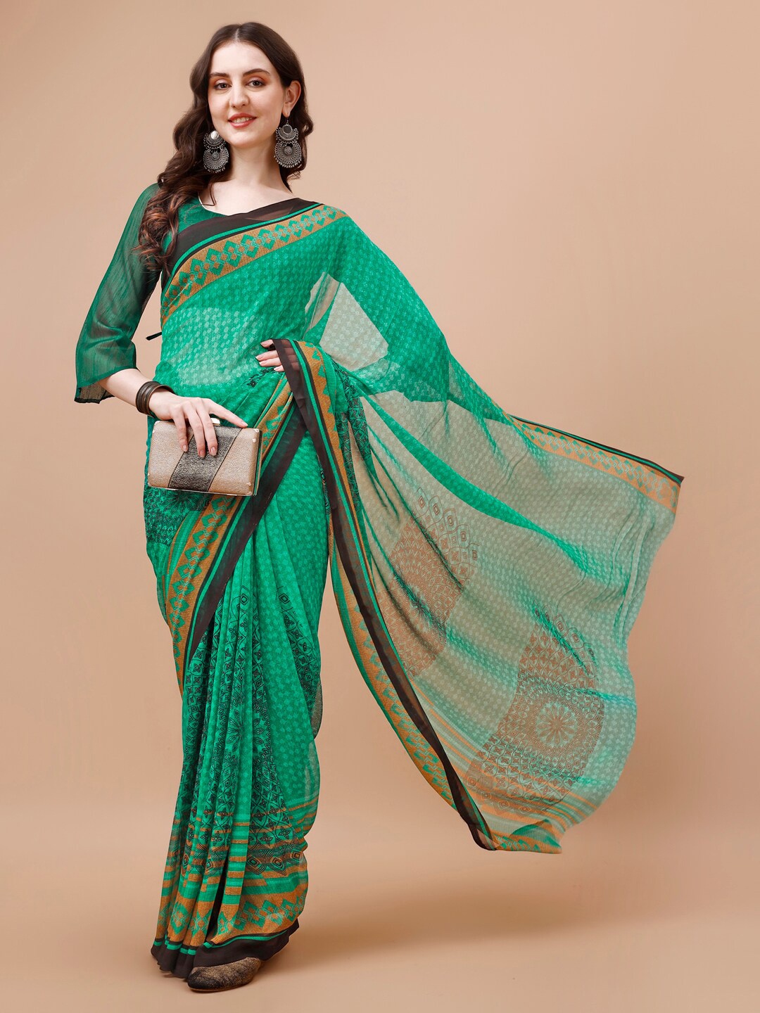 

KALINI Geometric Printed Pure Georgette Saree, Green