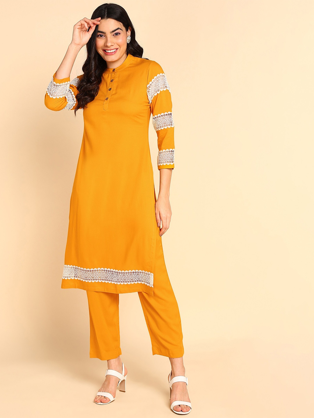 

Adyavastram Square Neck Straight Kurta, Yellow