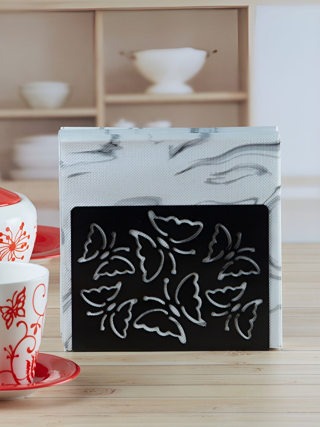 

Kookee Black Textured Metal Tissue Holder