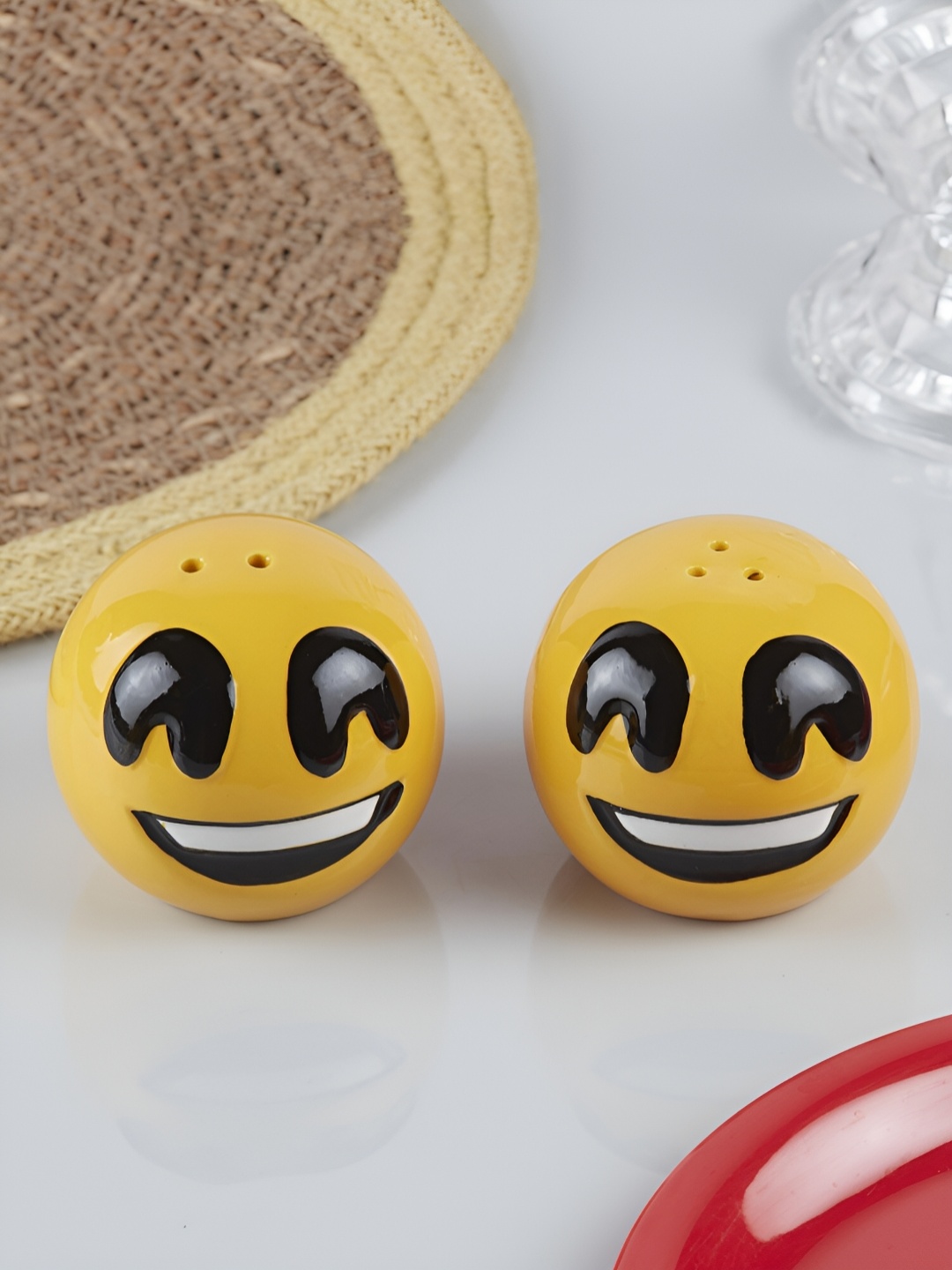 

Kookee Yellow & Black 3 Pieces Ceramic Smiley Face Salt Pepper Container Set With Tray