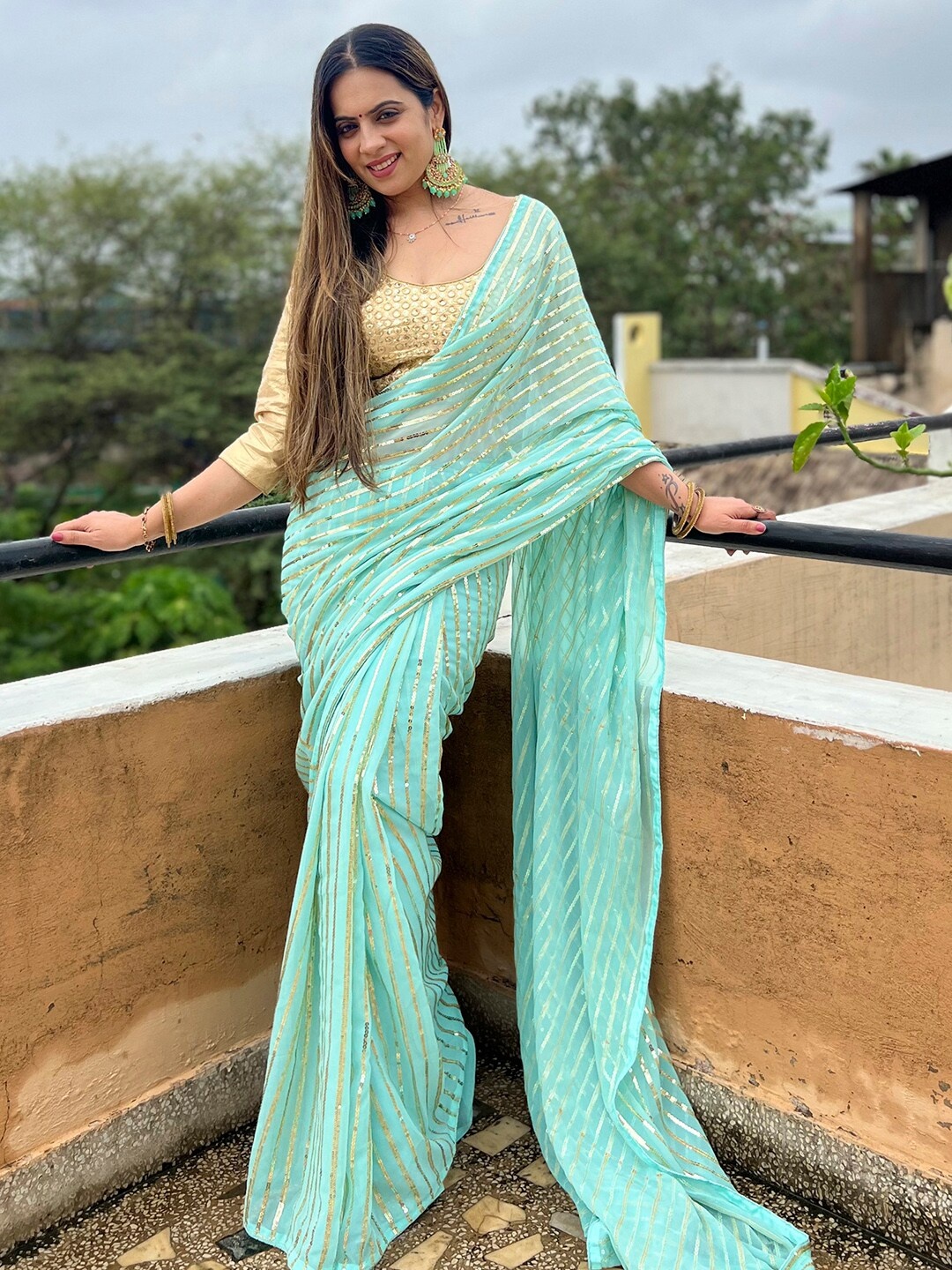 

Anouk Embellished Sequinned Saree, Green
