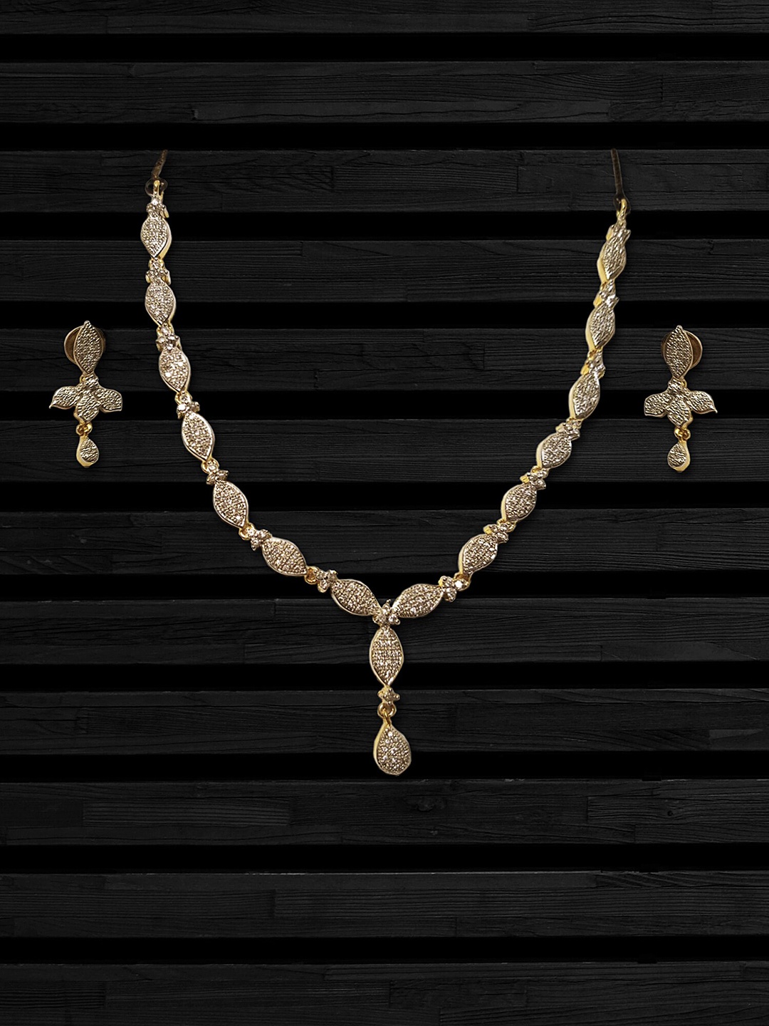 

Adwitiya Collection Gold-Plated Stone Studded Jewellery Set