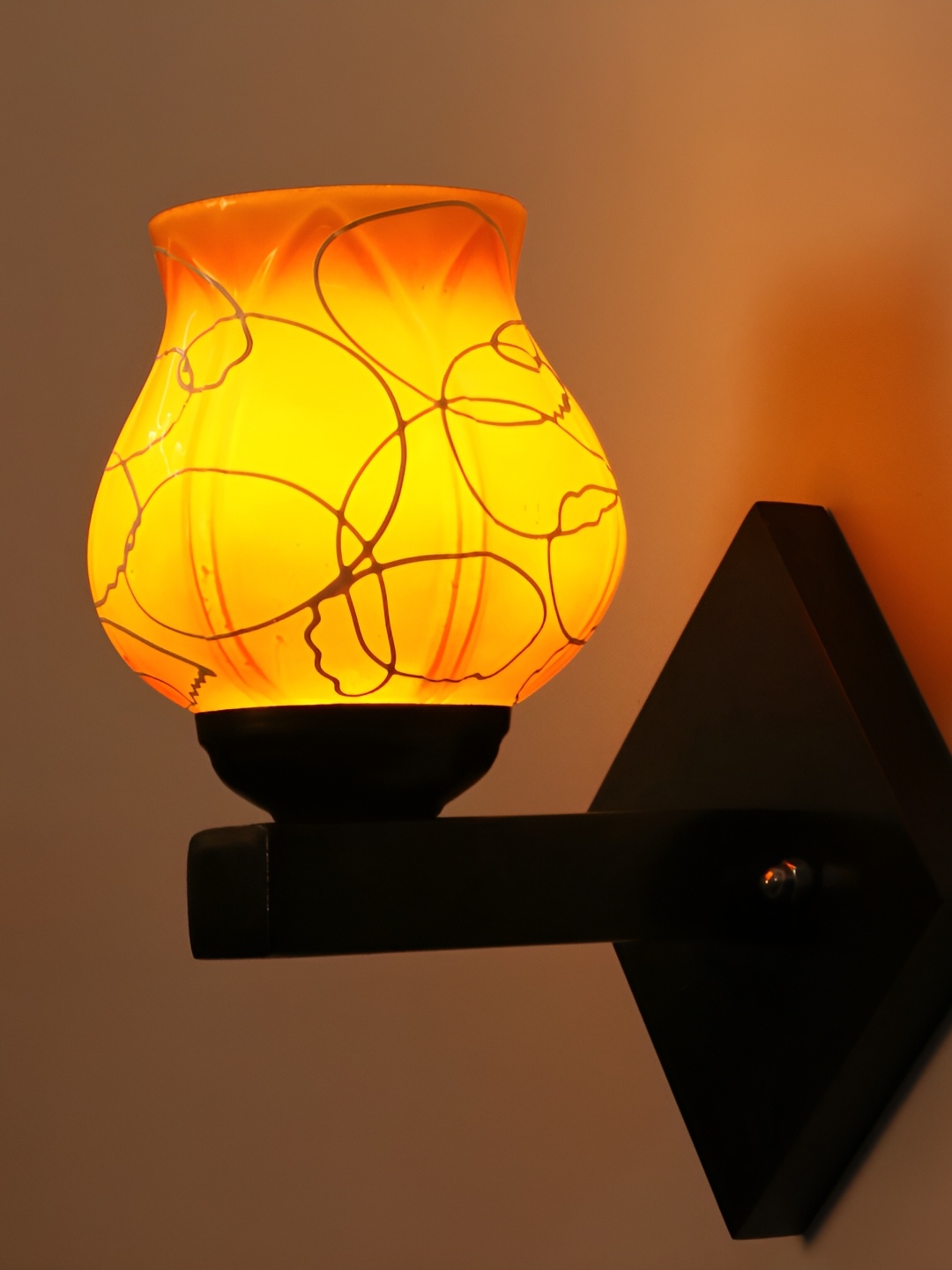 

Afast Red Glass Wall Lamp