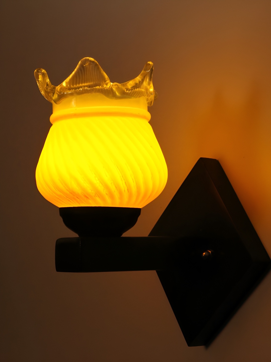 

Afast Yellow & Black Textured Abstract Shaped Glass Wall Lamp