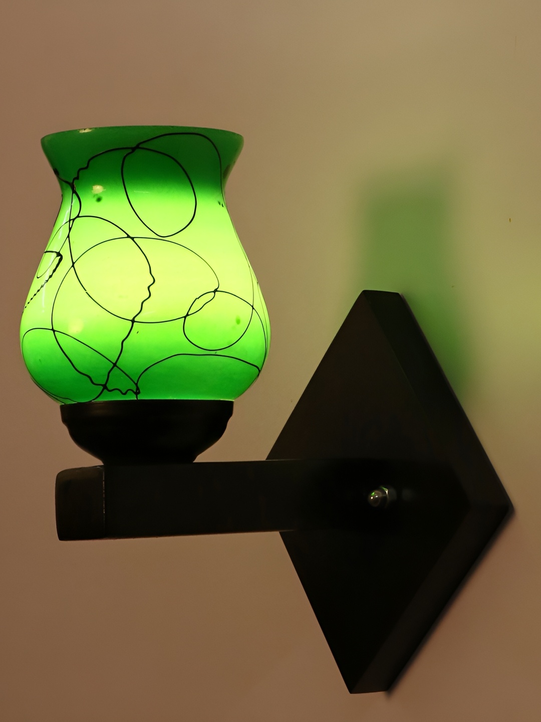 

Afast Green & Black Printed Abstract Shaped Glass Wall Lamp