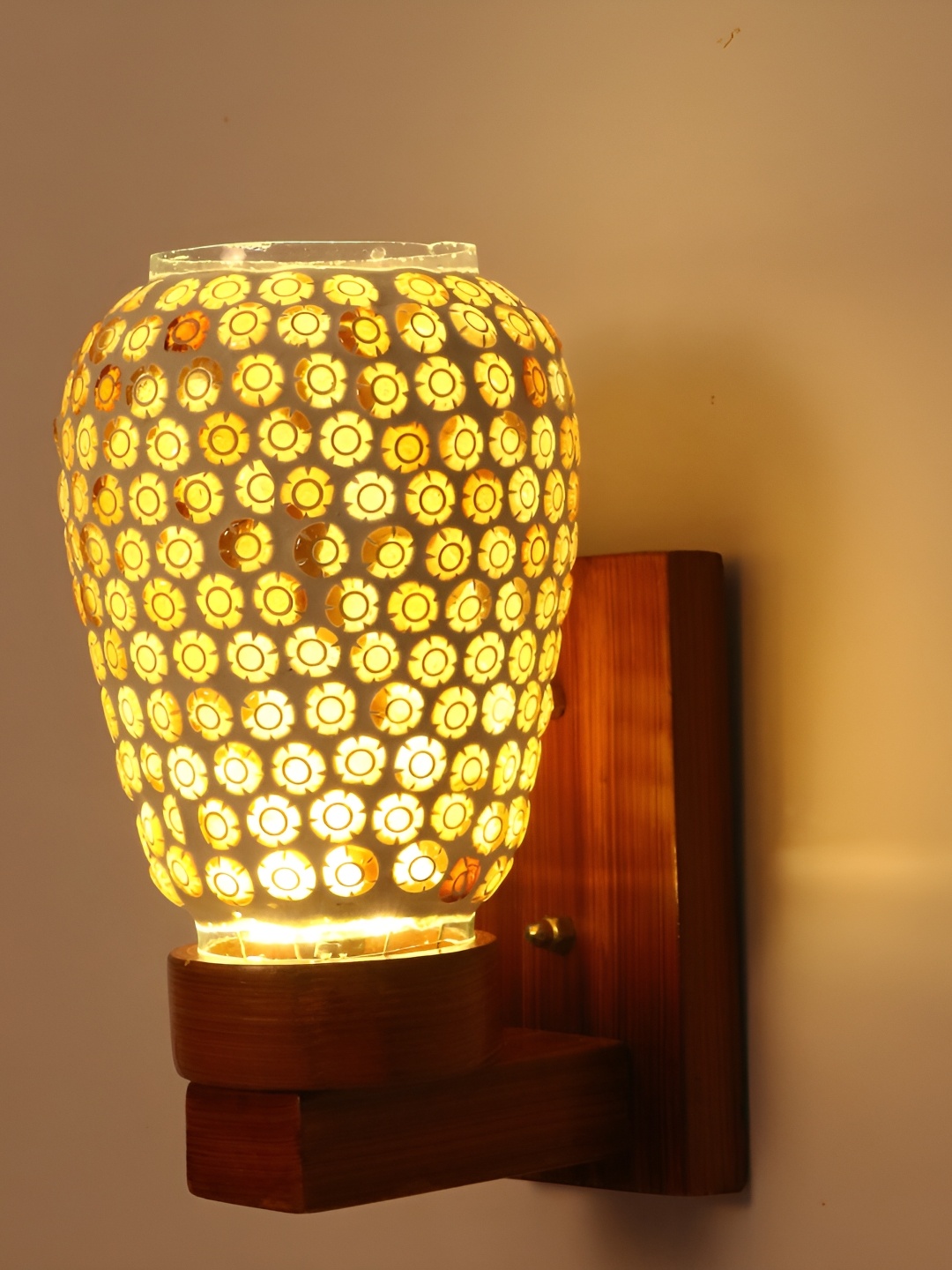 

Afast White & Brown Textured Abstract Shaped Glass Wall Lamp