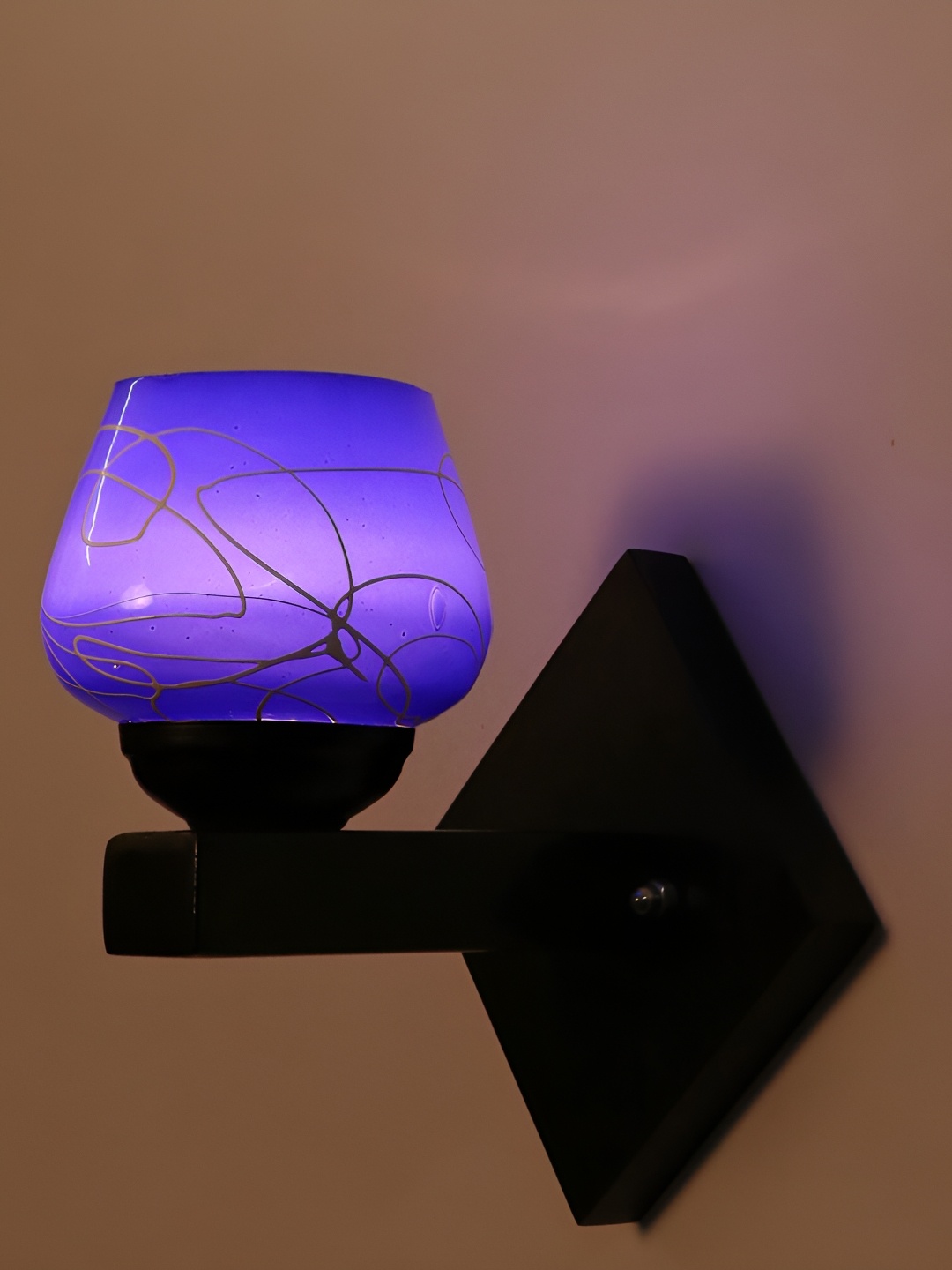 

Afast Blue & Black Printed Abstract Shaped Glass Wall Lamp