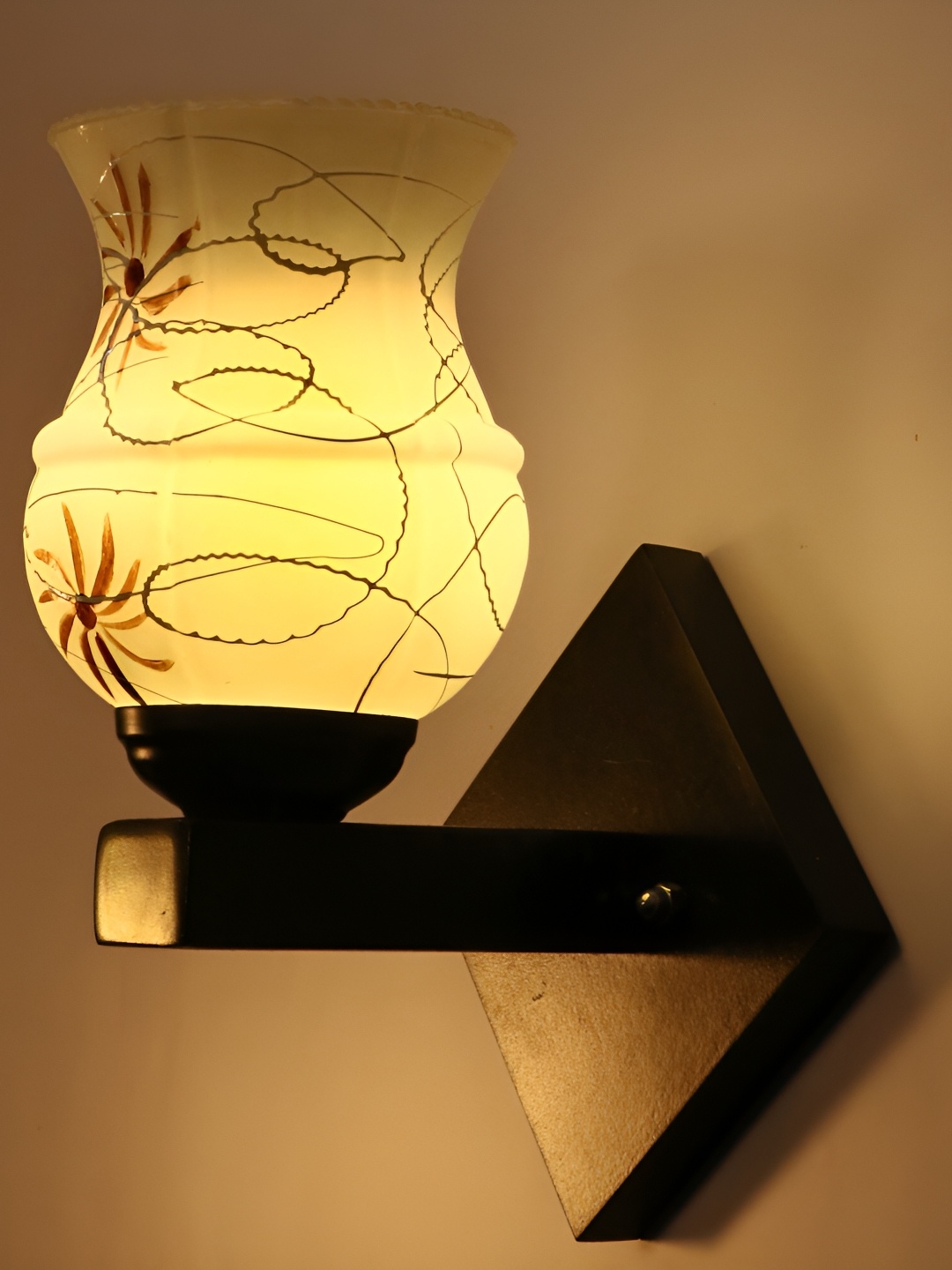 

Afast White & Black Printed Abstract Shaped Glass Wall Lamp