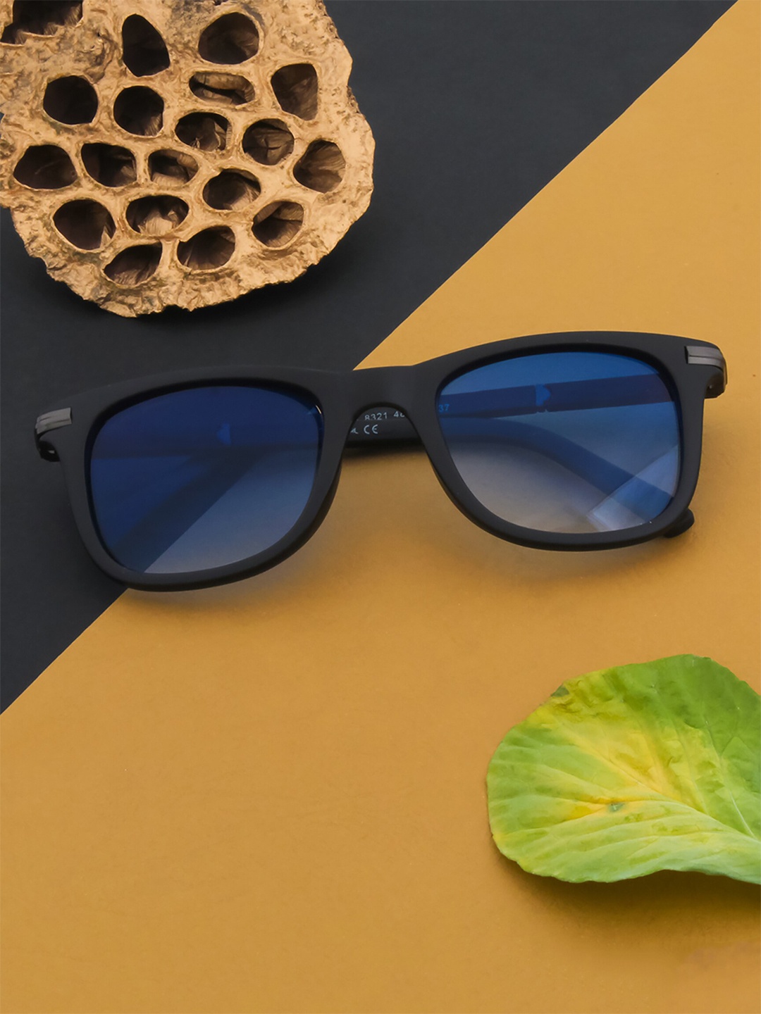 

Ted Smith Unisex Wayfarer Sunglasses with UV Protected Lens TS-WAYFLEX_C4, Blue