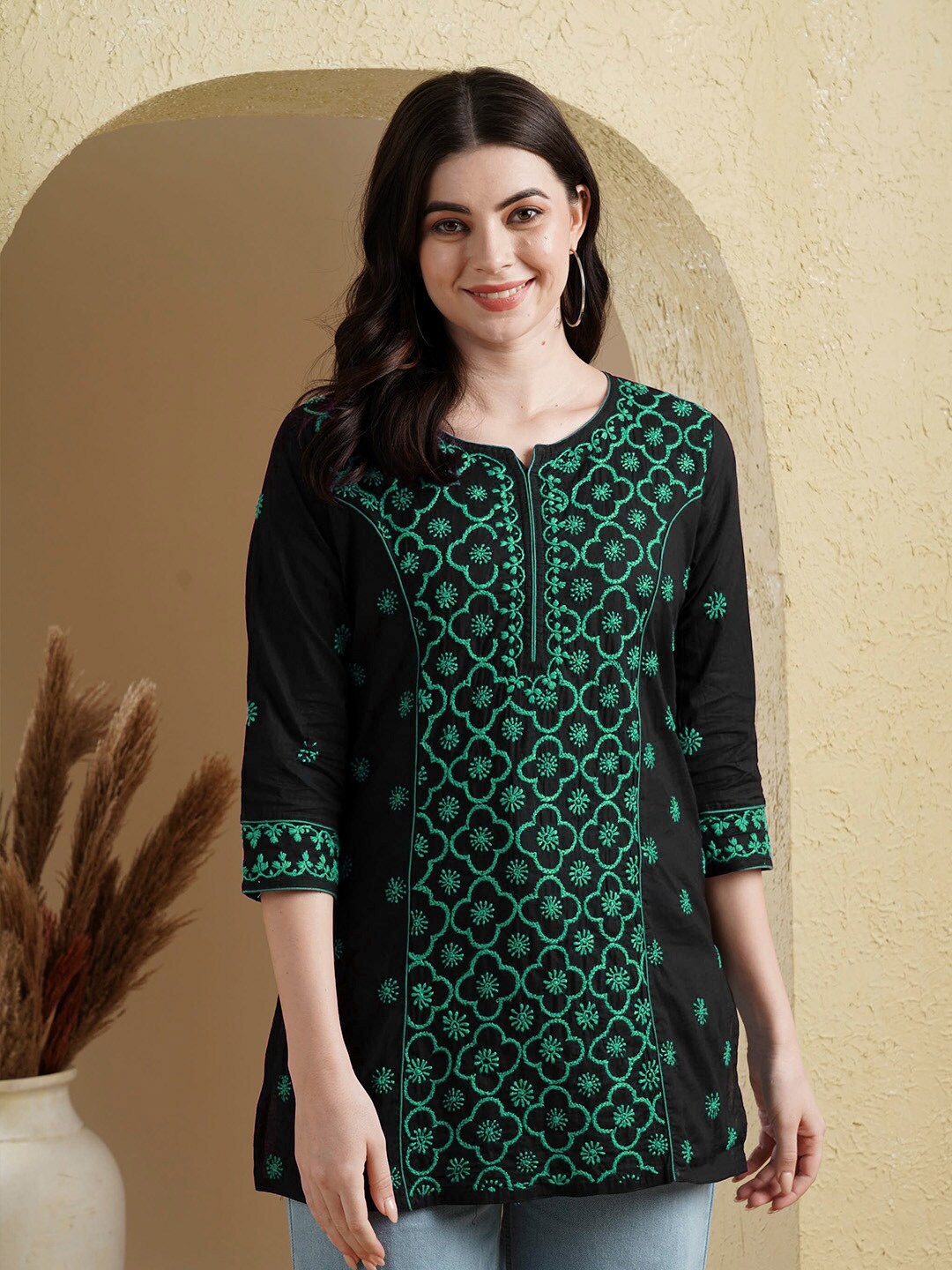 

ADA Ethnic Motifs Embroidered Pure Cotton Kurti, Black