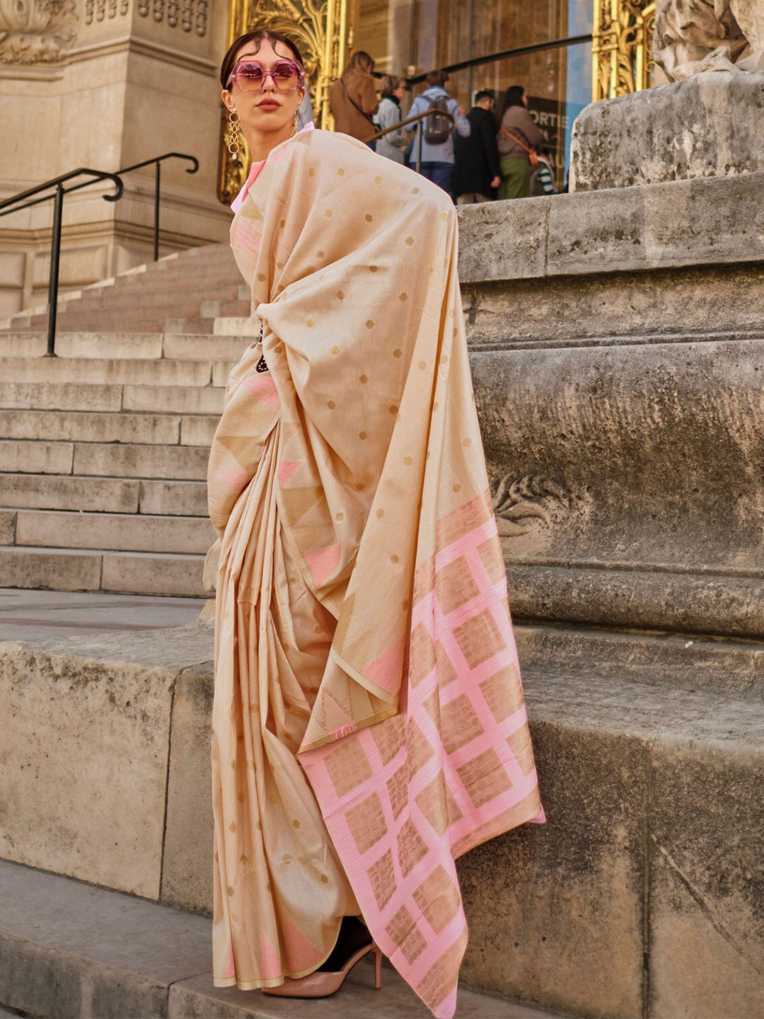 

elora Ethnic Motifs Woven Design Banarasi Saree, Cream