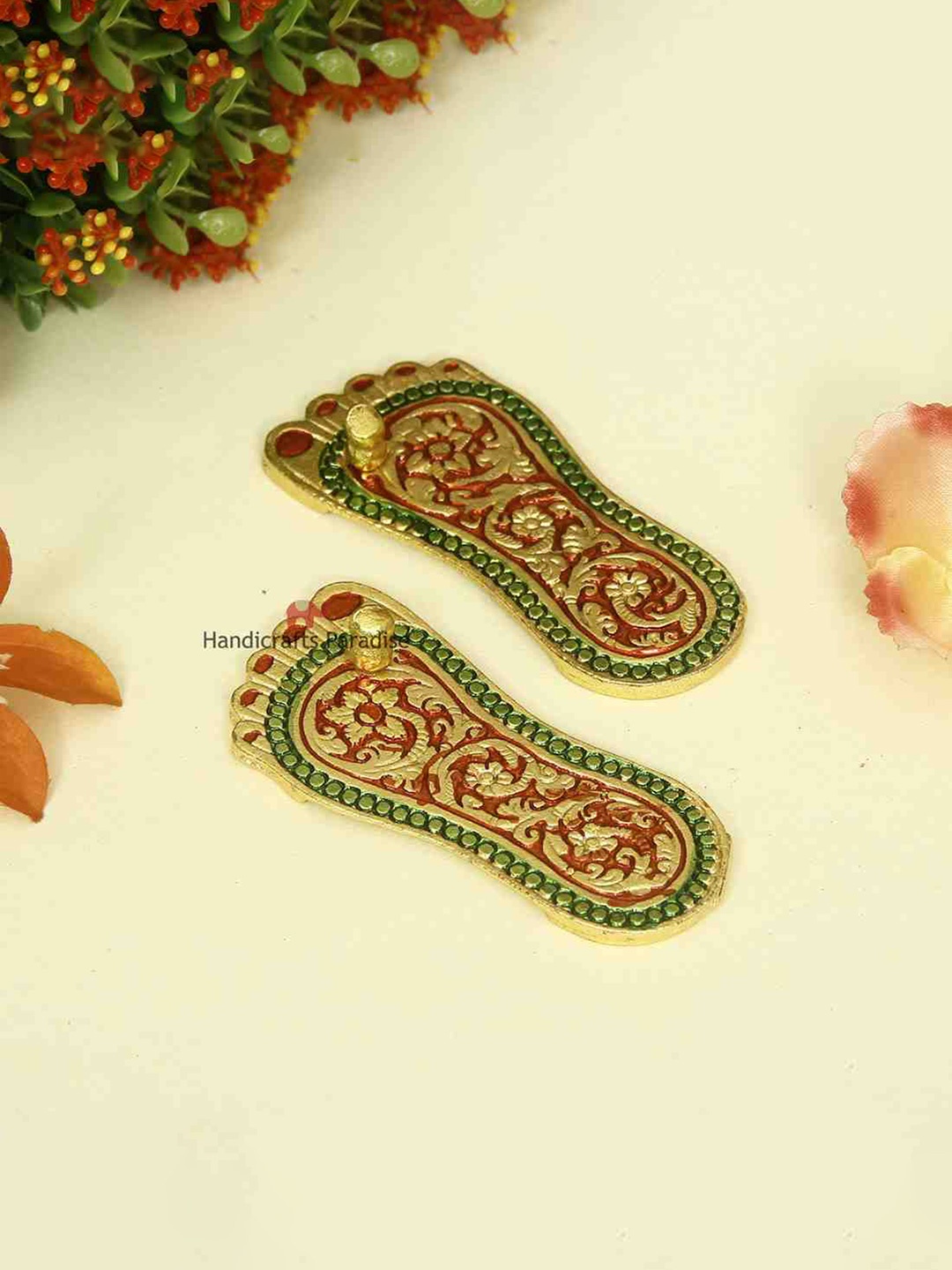 

HANDICRAFTS PARADISE Red & Green Paduka Shape Metal Religious Footprints
