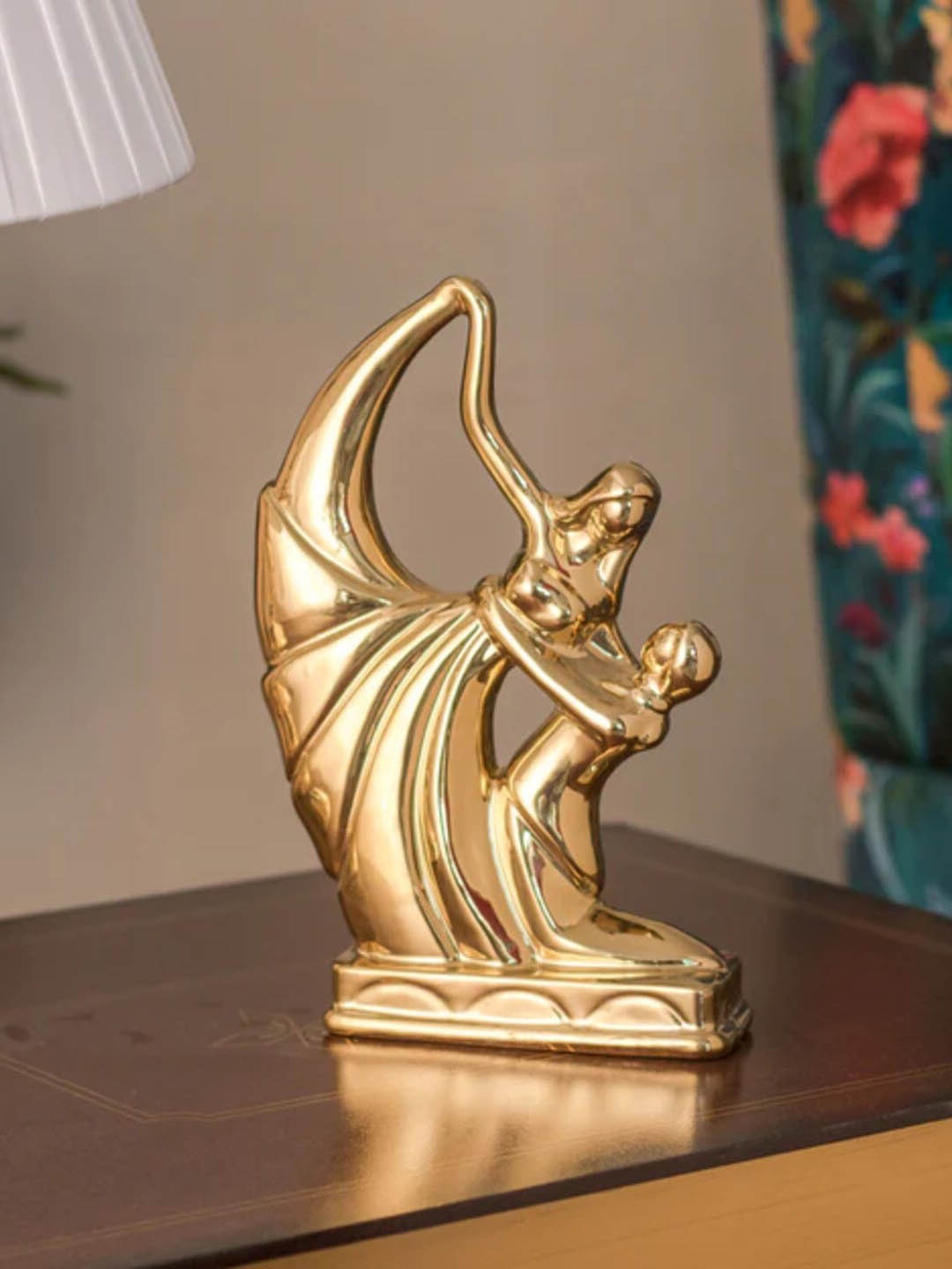 

THEDECORKART Gold-Toned Ceramic Dancing Couple Figurine Showpiece