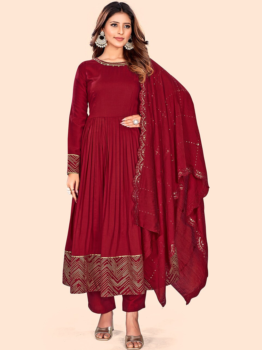 

Curvy Lane Plus Size Regular Thread Work Kurta With Trousers & Dupatta, Maroon