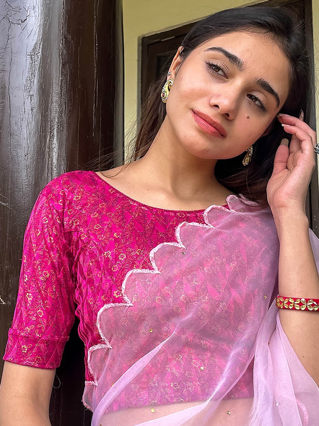 

Bindigasm's Advi Floral Printed Stretchable Saree Blouse, Pink