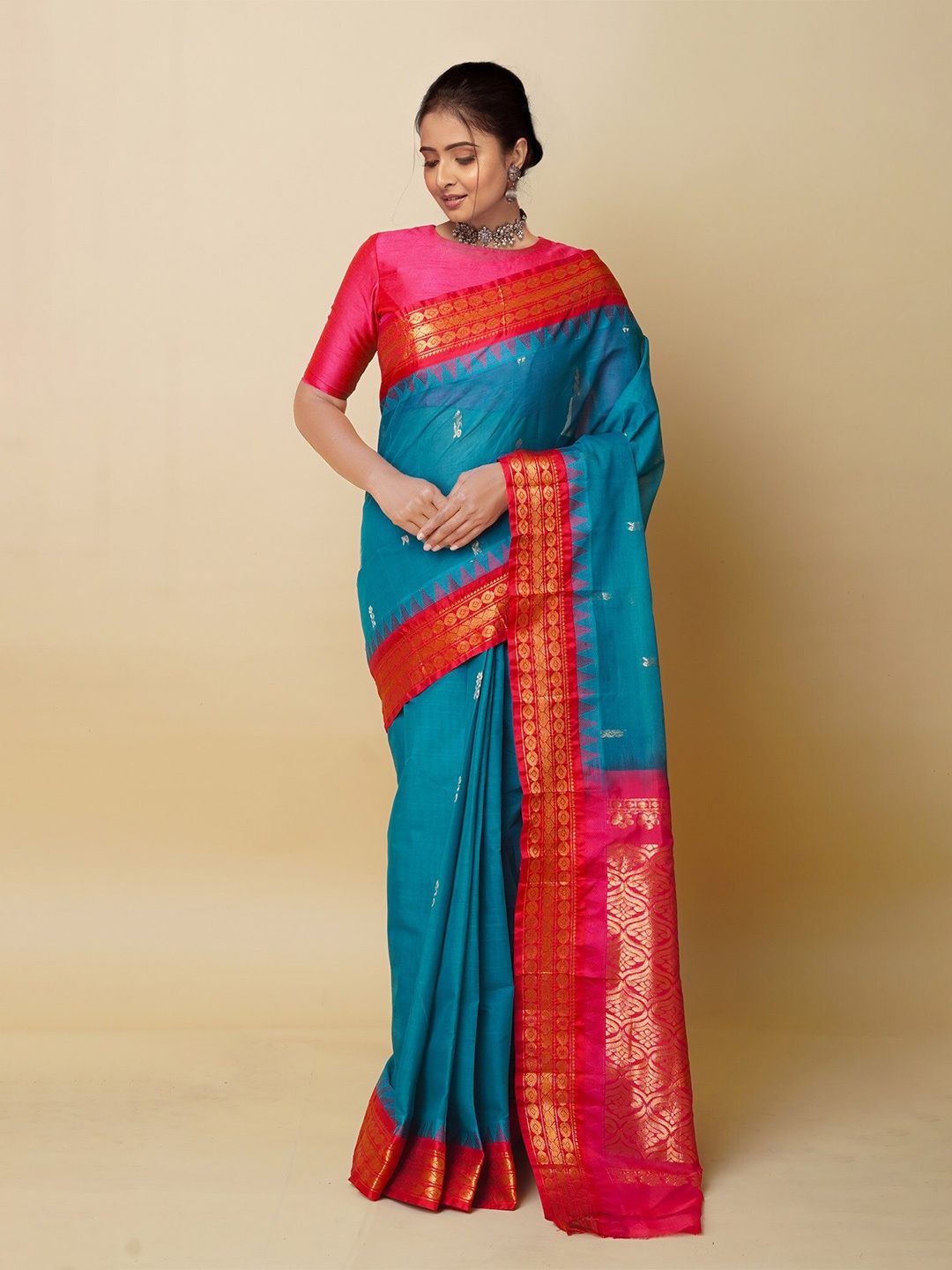

Unnati Silks Ethnic Motifs Woven Design Zari Pure Cotton Gadwal Saree, Green