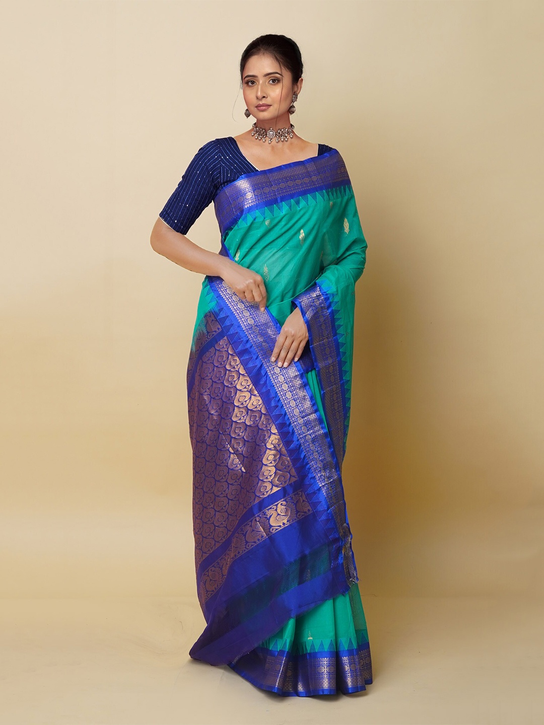 

Unnati Silks Green Woven Design Pure Cotton Handloom Gadwal Saree