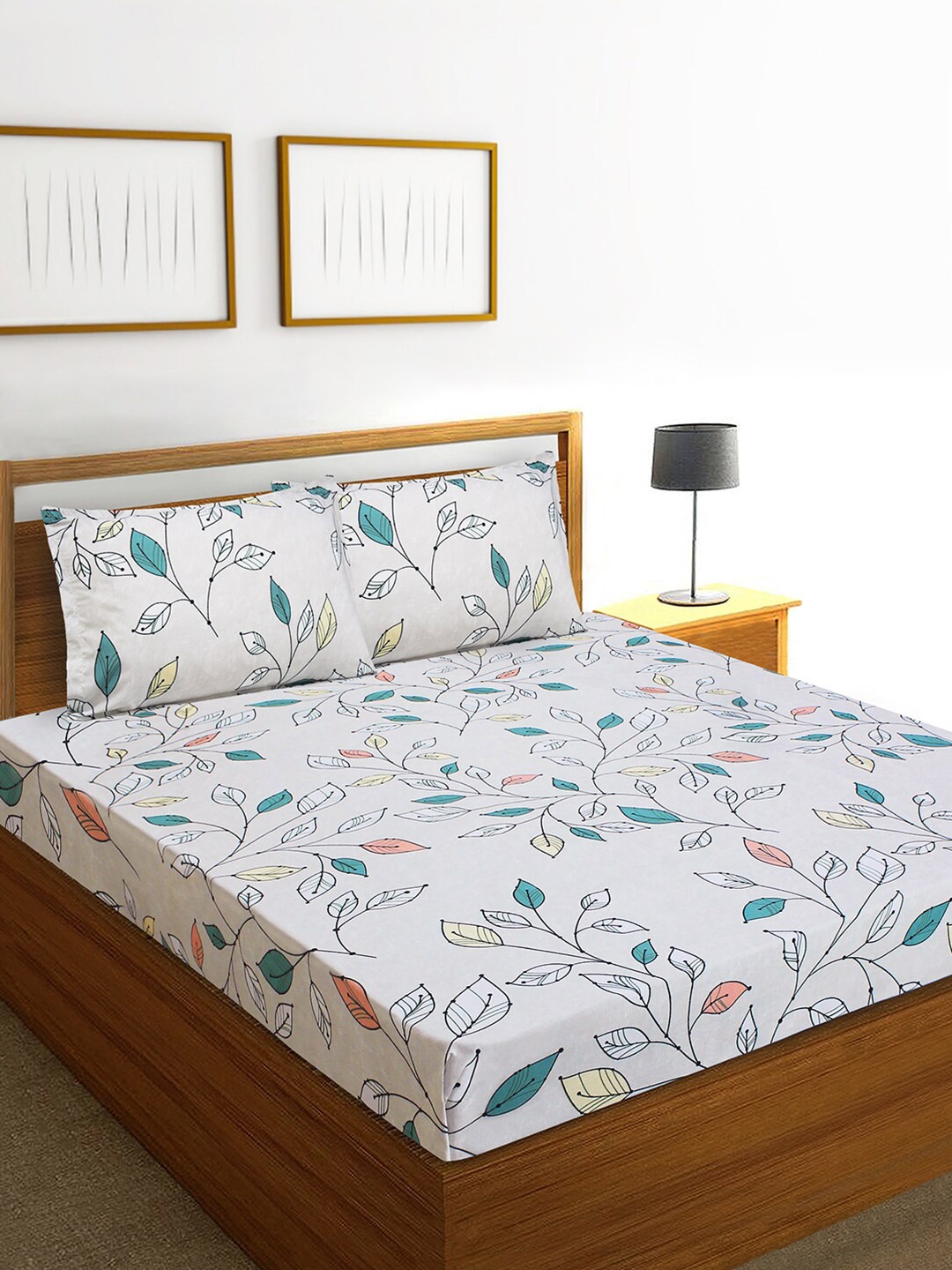 

Aura Floral Print 144 TC Microfiber Queen Bedsheet With 2 Pillow Covers, White