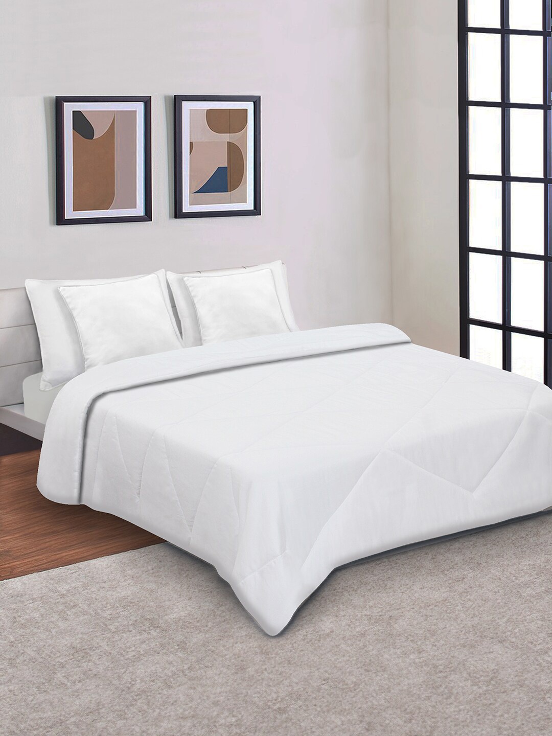 

Aura White Floral Heavy Winter 600 GSM Double Bed Comforter