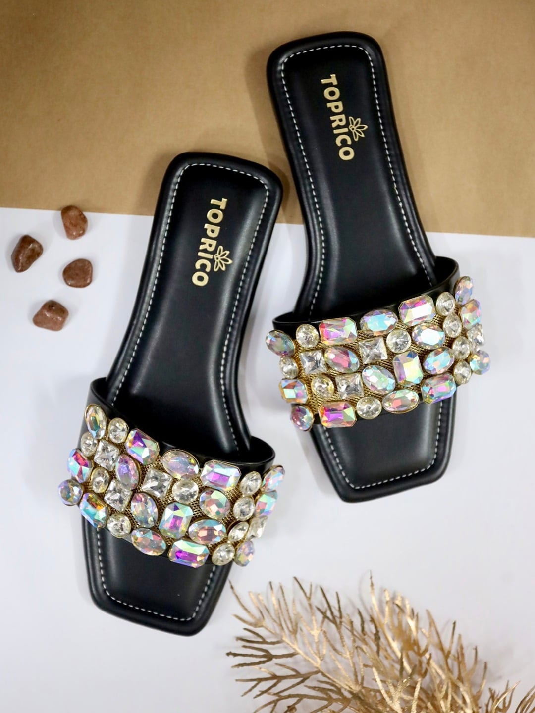 

TOPRICO Women Black Fashion Flats