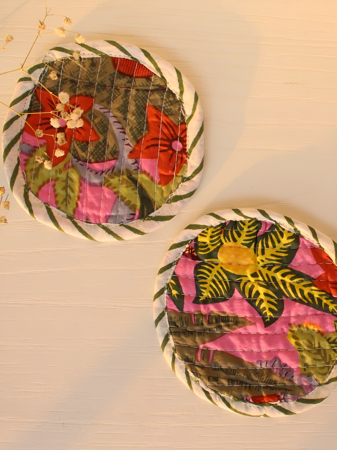 

BYORA HOMES Pink & Green 2 Pieces Floral Circle Fabric Coasters