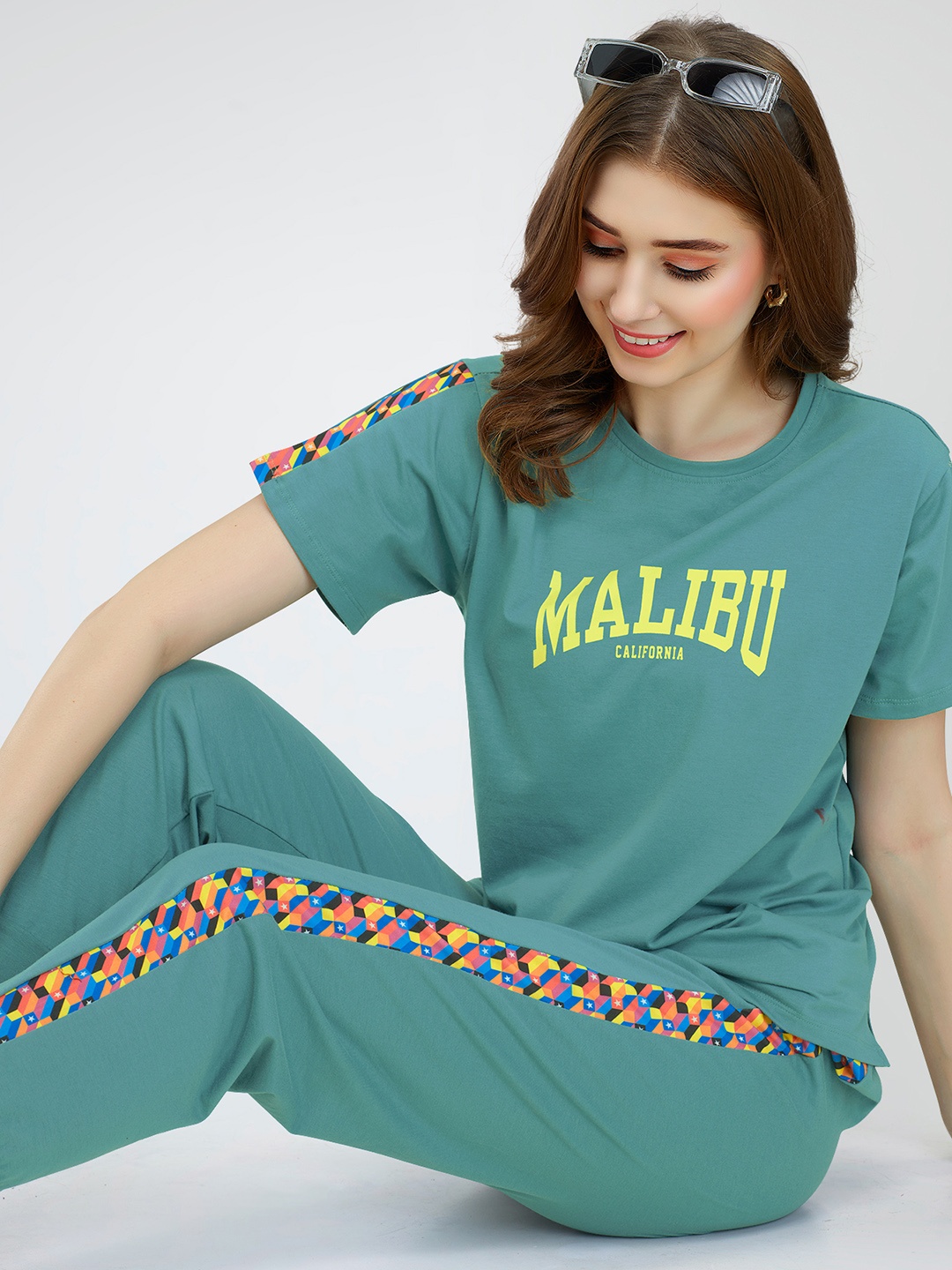 

Zeyo Printed Round Neck Co-Ords, Green